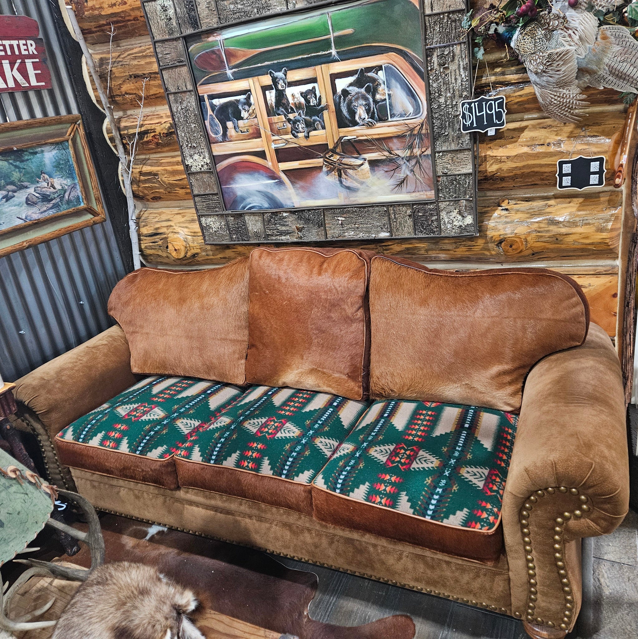 Stunning Couch with Interchangeable Cushion Designs