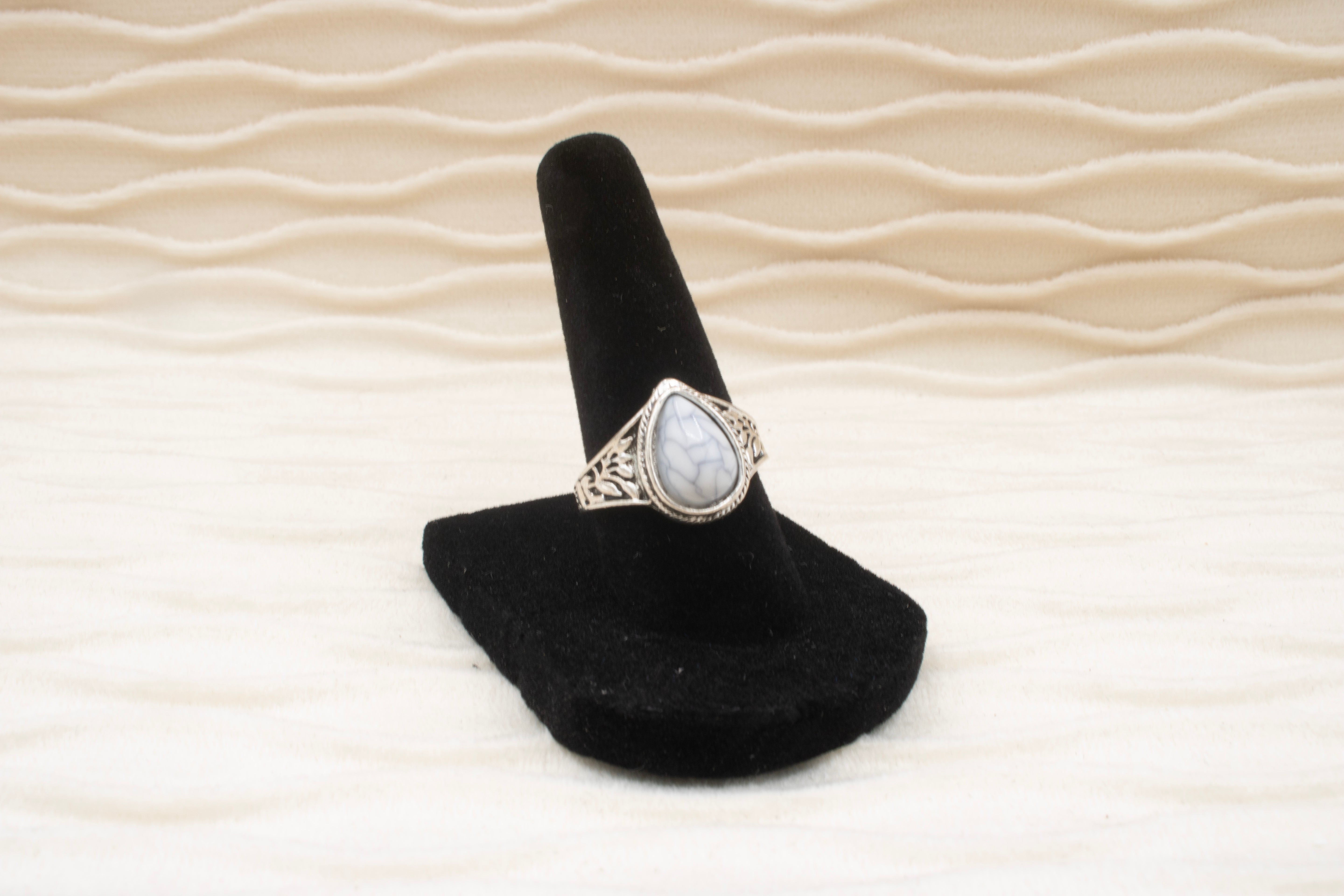 Silver Tone Howlite Ring Size 7.5