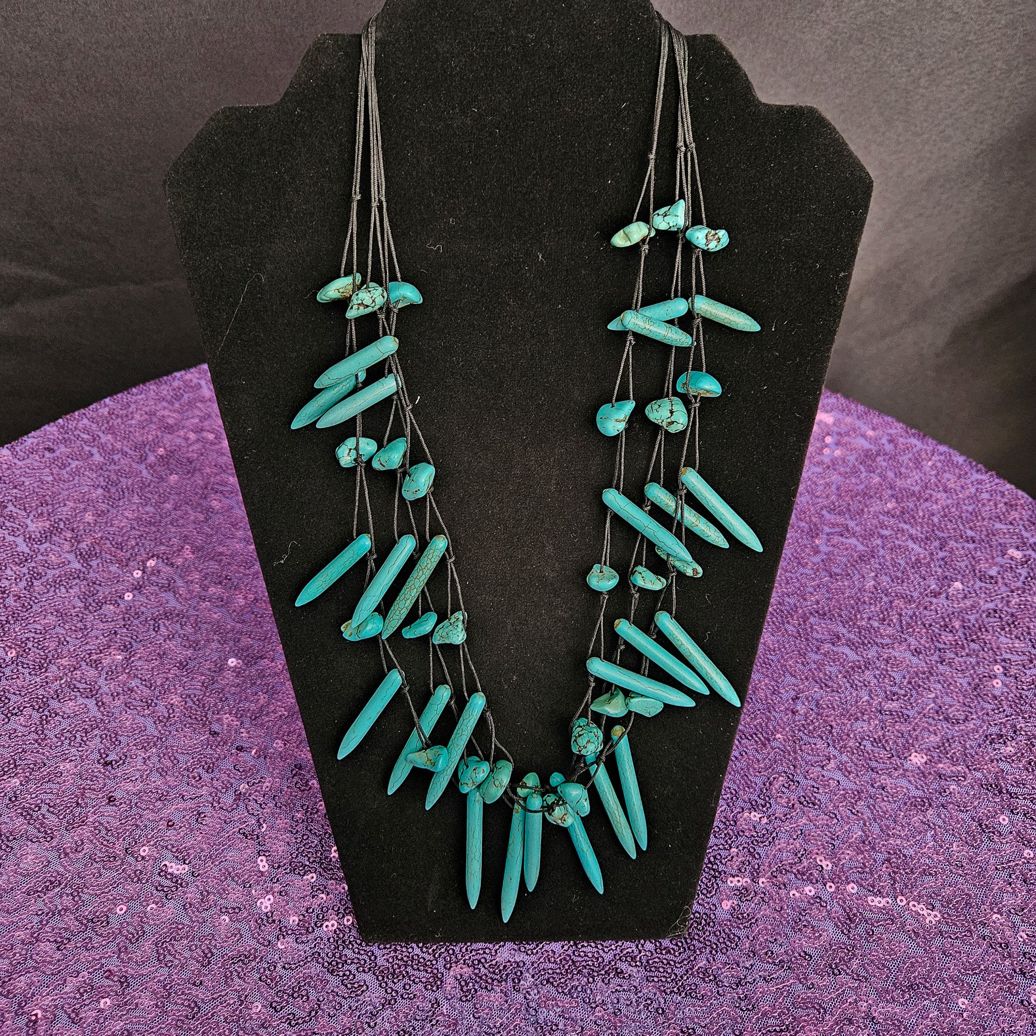 Turquoise Dyed Howlite Needle Point Stone Necklace