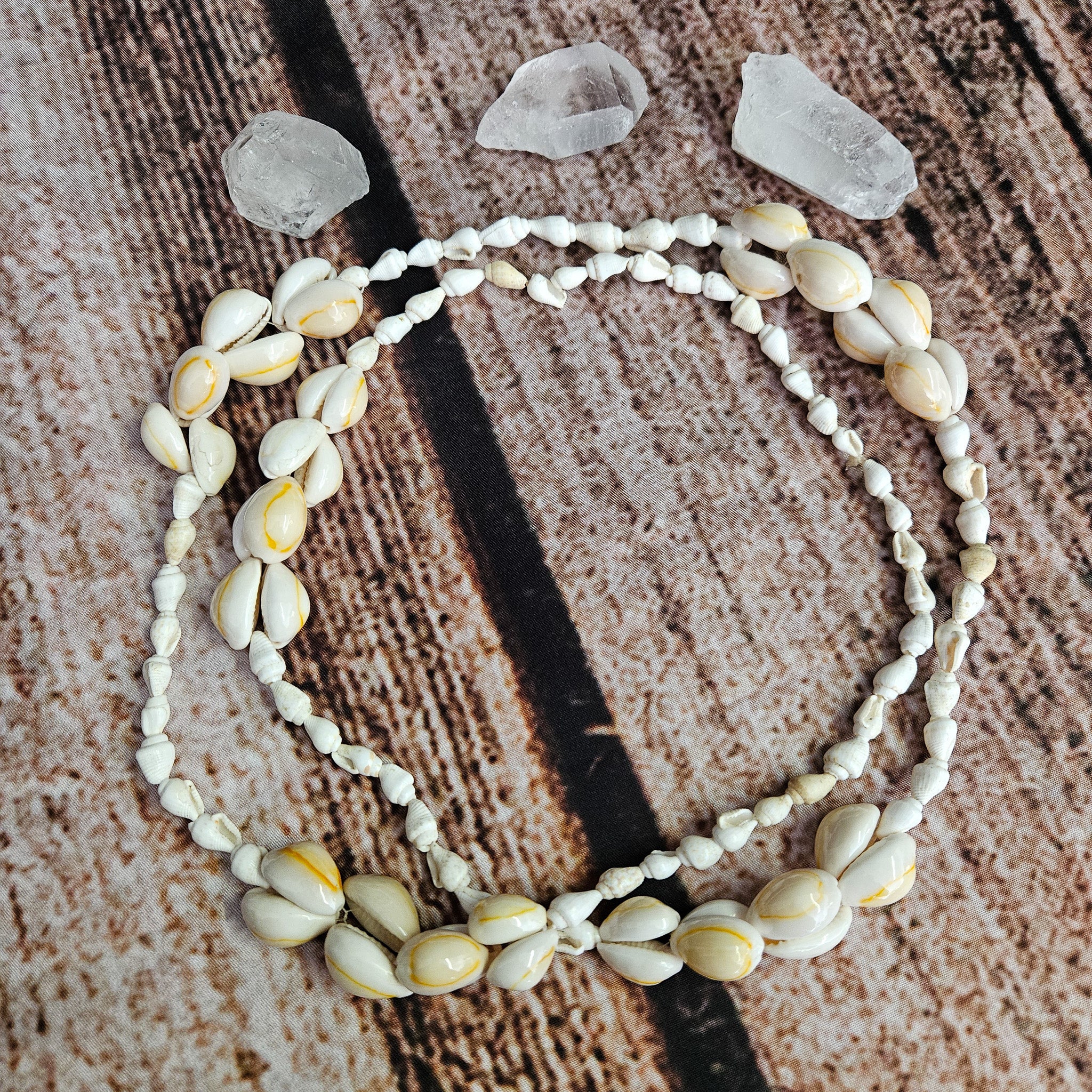 Cowrie Seashell Lai Necklace