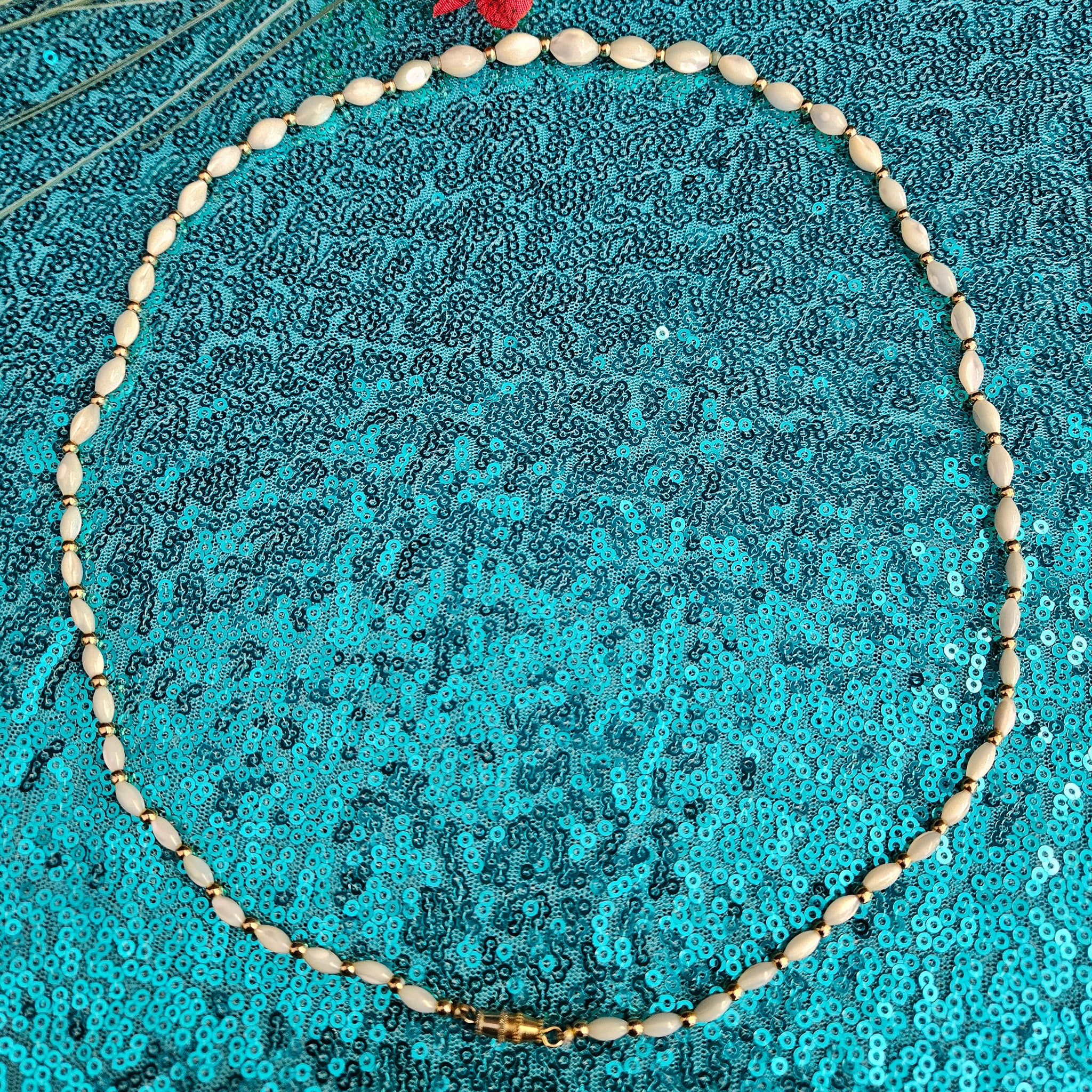 Vintage Avon Mother of Pearl Beaded Necklace