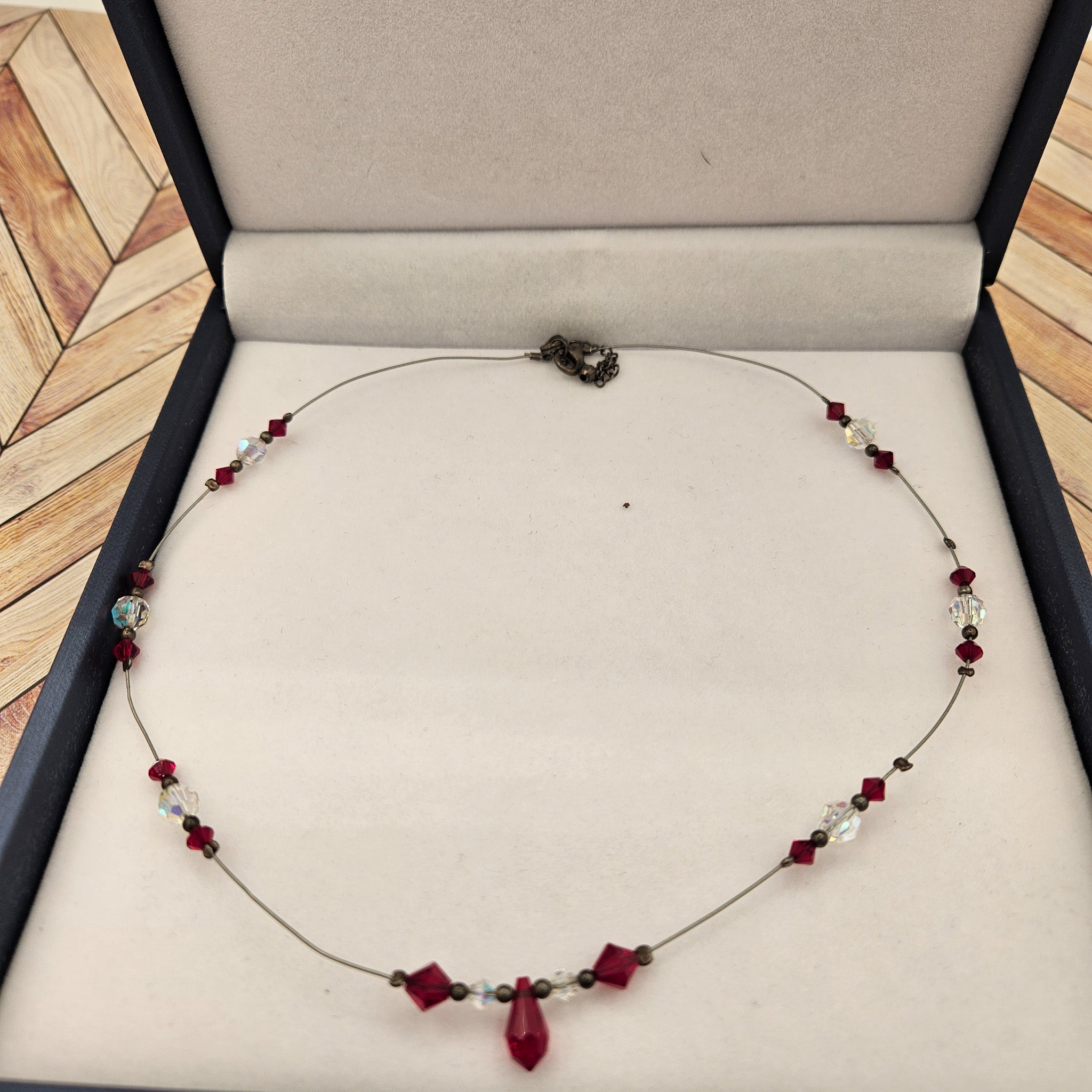 Danity Wire Red Jewel Necklace
