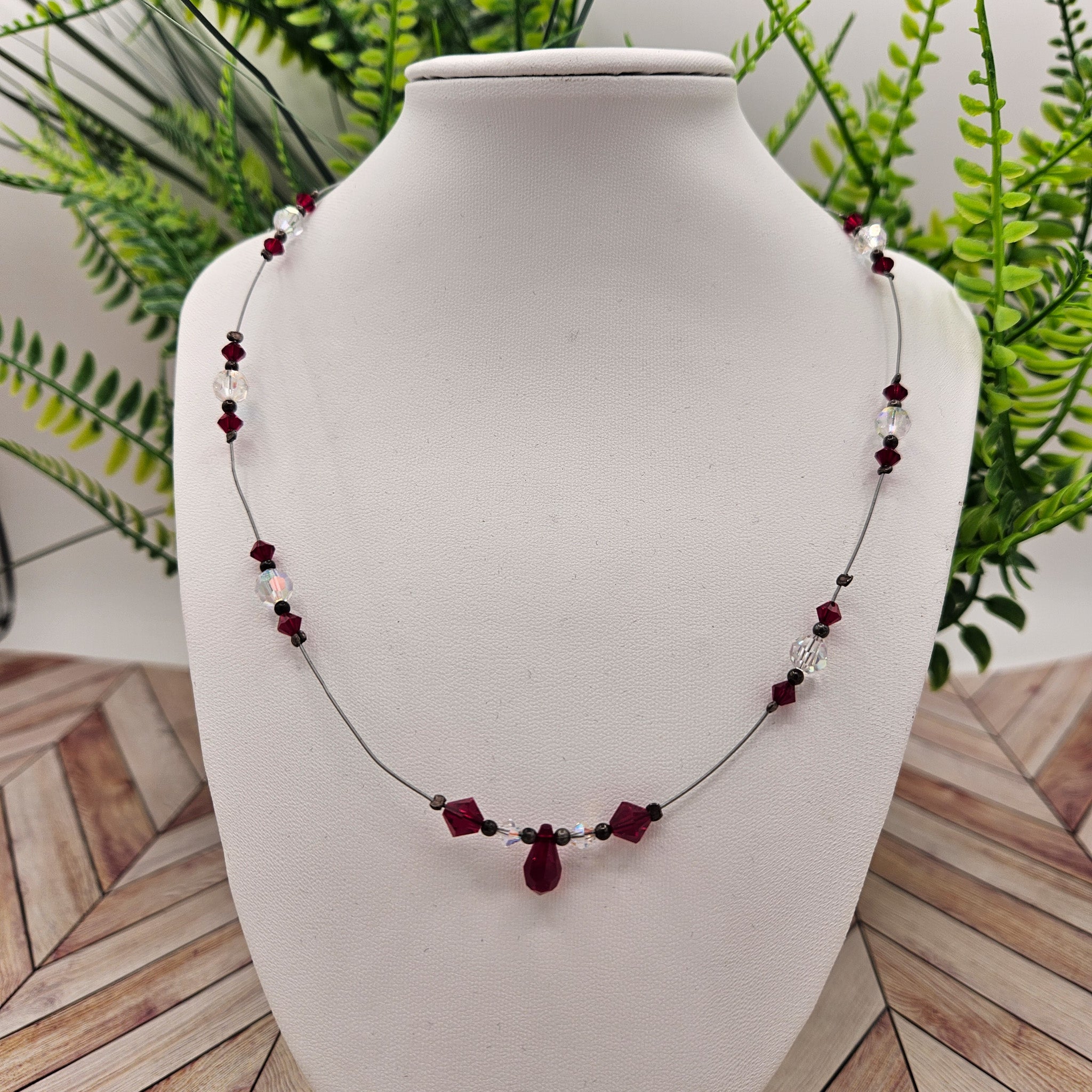 Danity Wire Red Jewel Necklace