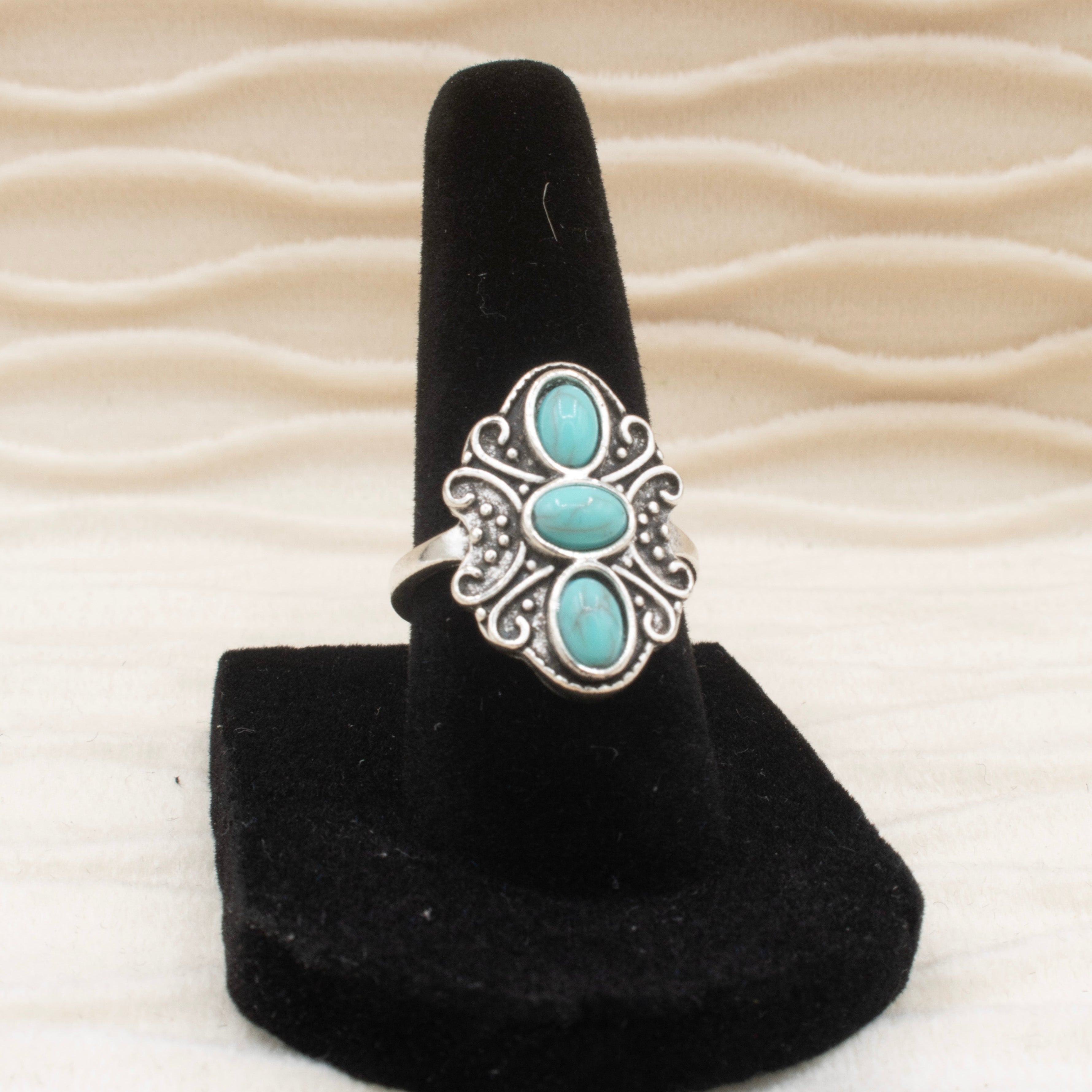 Silver tone Three Stone Faux Turquoise Ring size 6.5