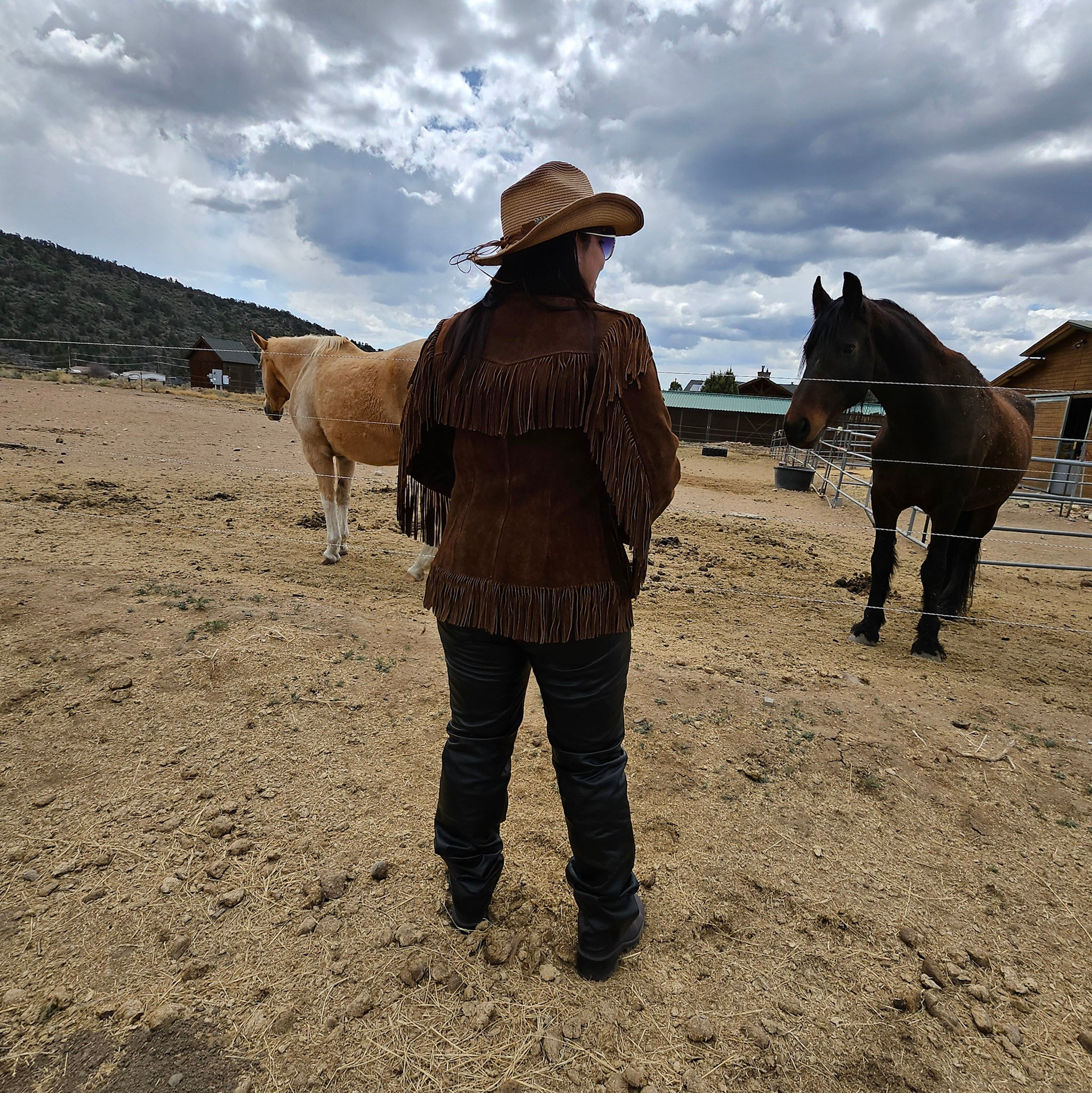 Classic Vintage Tepee Town Light Brown Leather and Suede Fringe Jacket