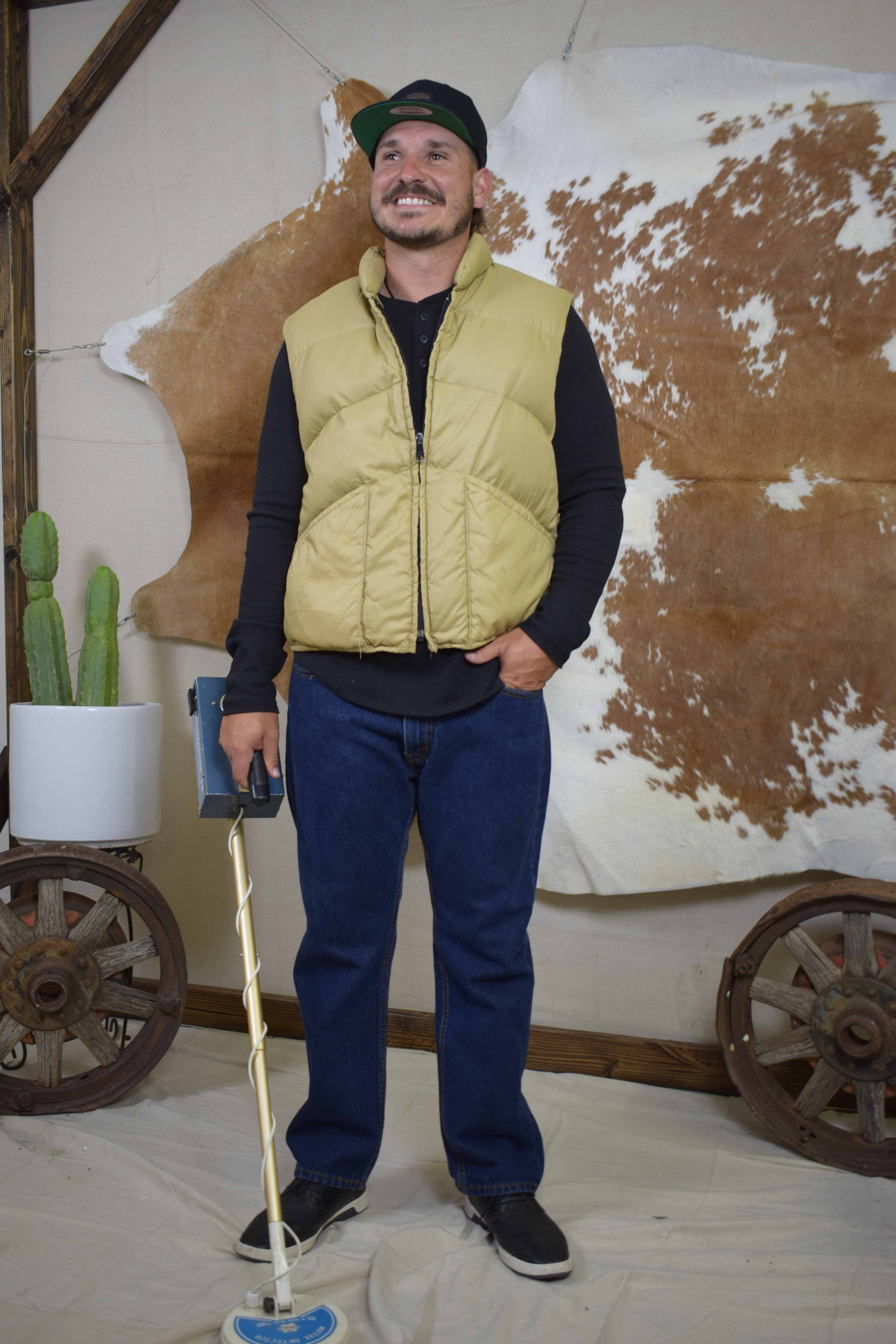 Prime Northern Down-Filled Tan Nylon Vest – Size XL