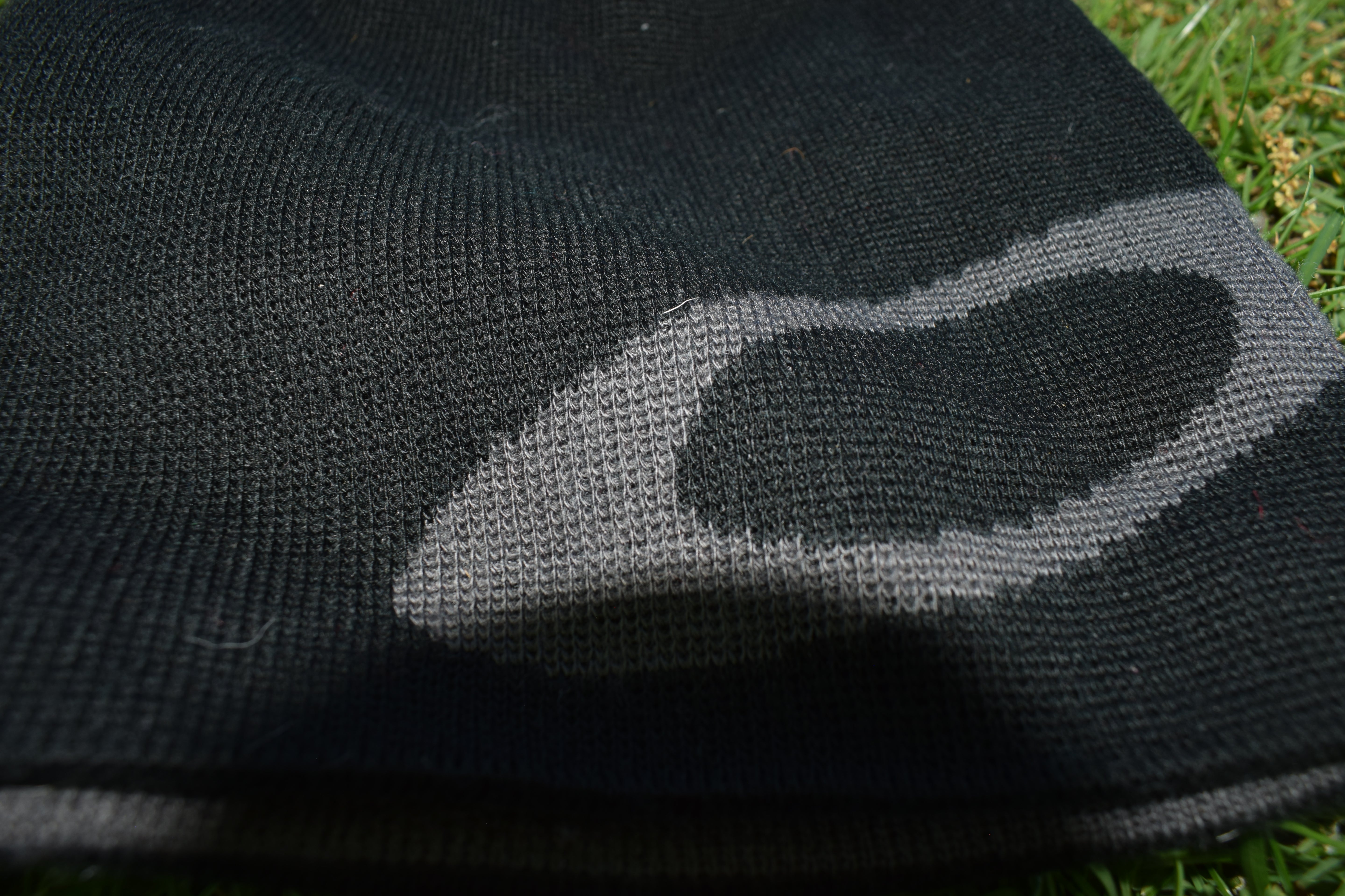 Ellipse Logo Oakley beanie Reversible color gray and black
