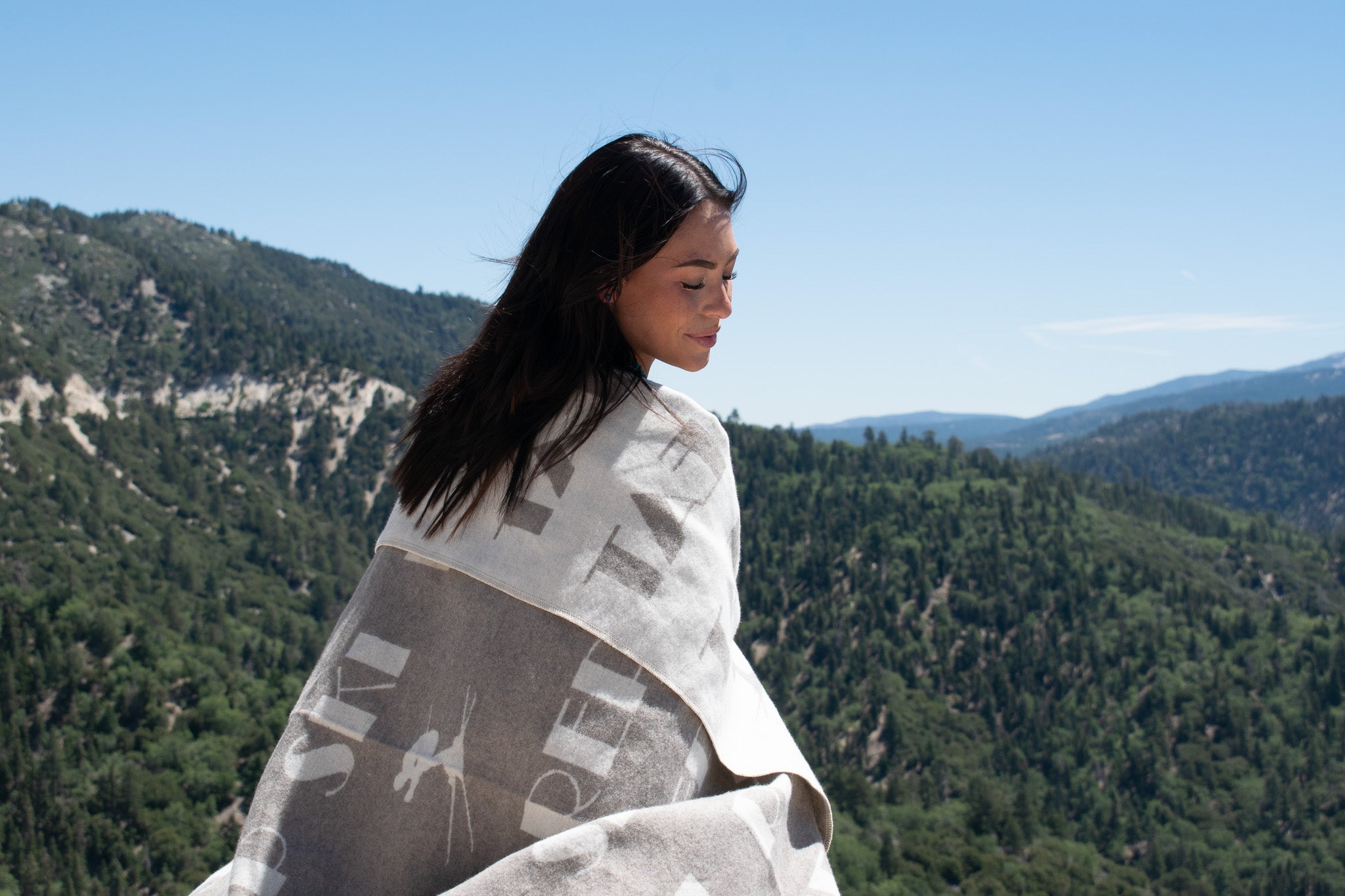 David Fussenegger Reversible Throw Blanket Grey & White "Sleep, Ski, Repeat" Design