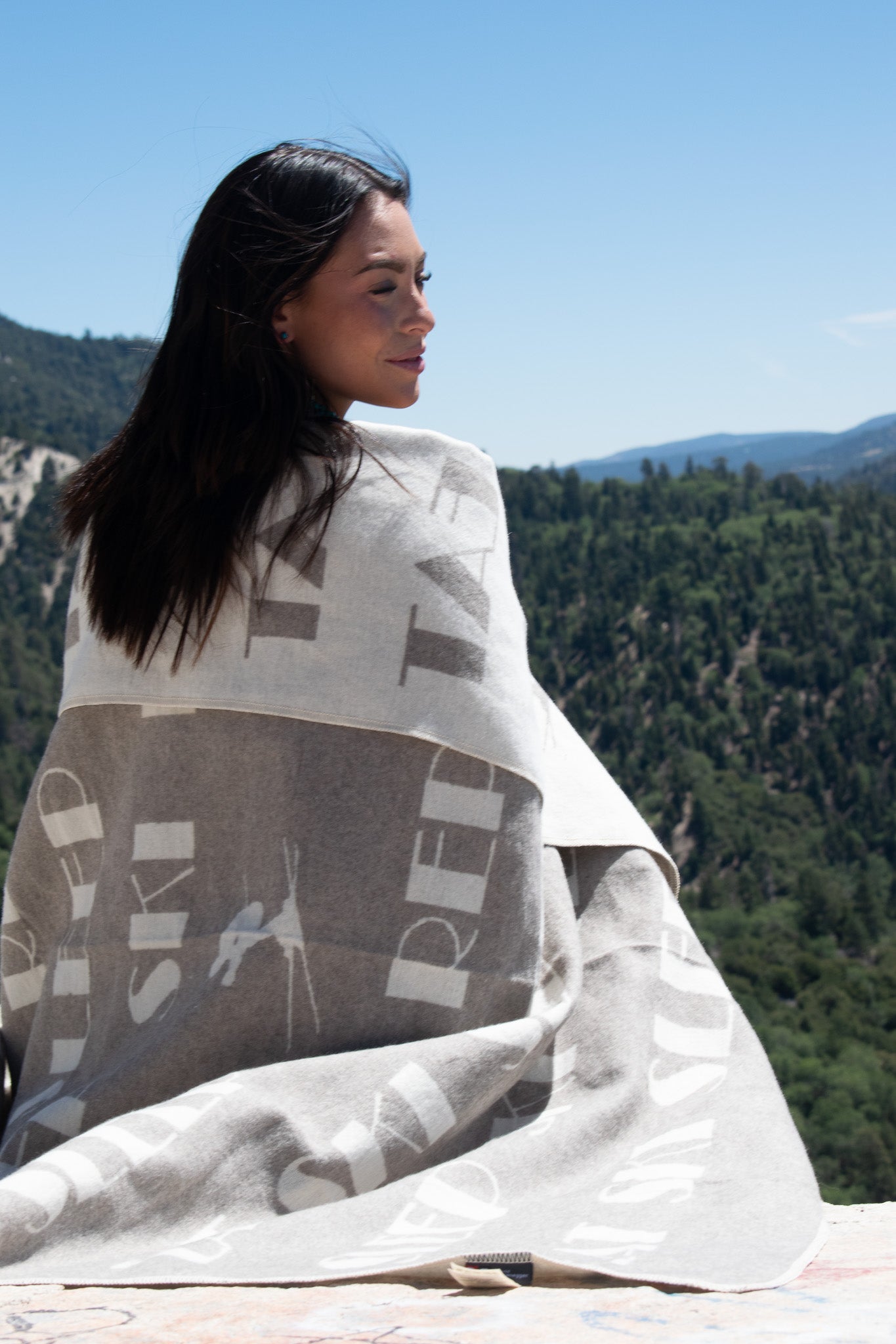 David Fussenegger Reversible Throw Blanket Grey & White "Sleep, Ski, Repeat" Design