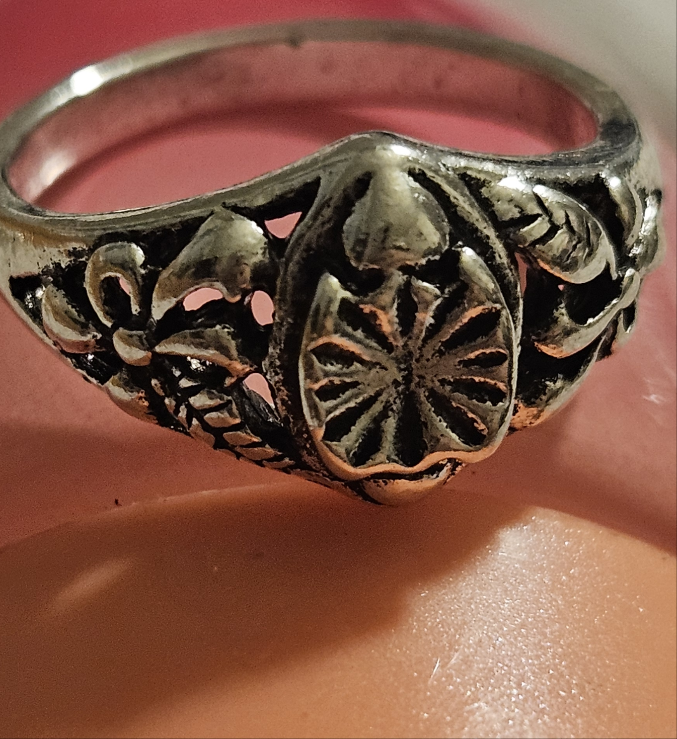 Beautiful Alloy Silver Plated Ring Size 5.5