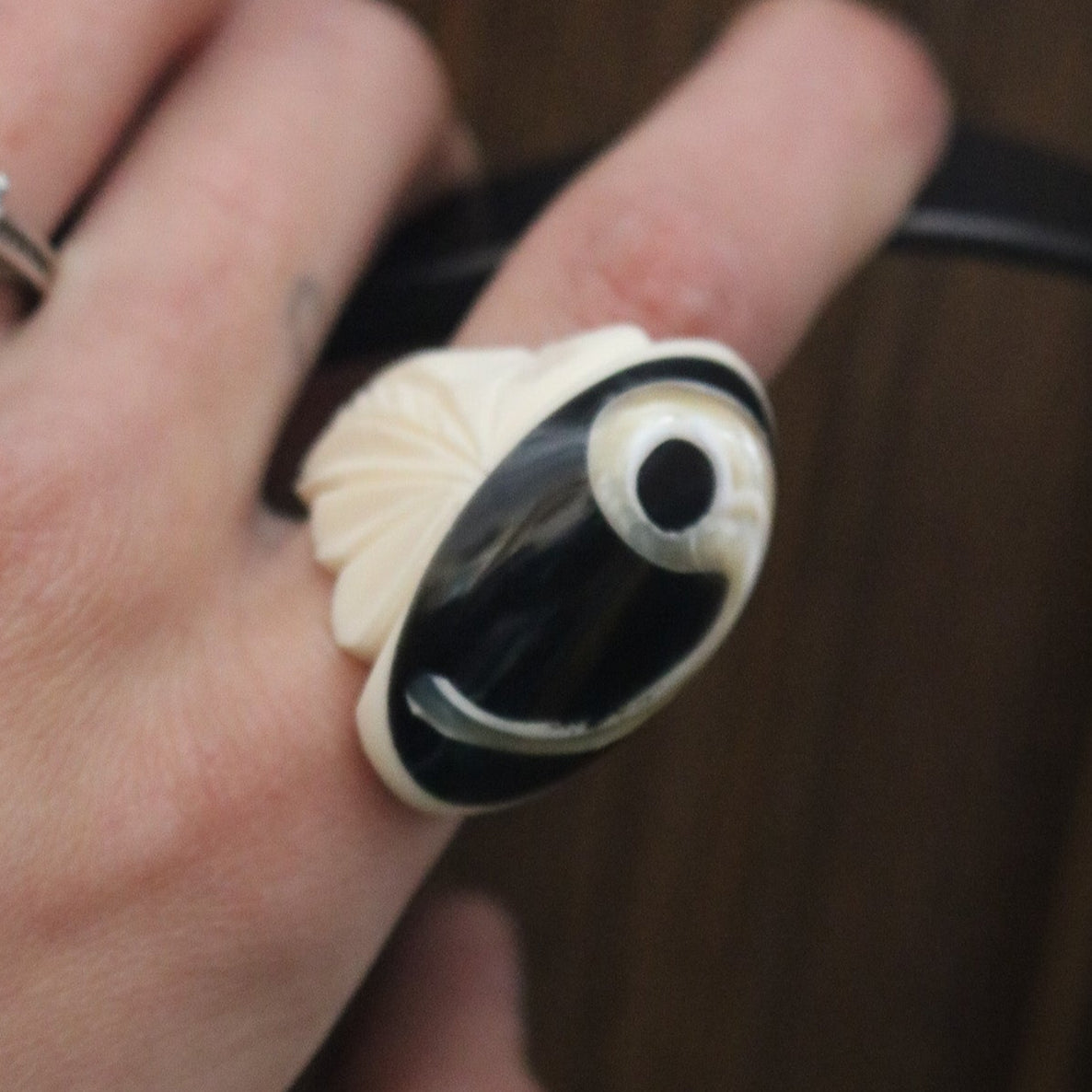 White Ivory with Inlayed Black Onyx and Mother of Pearl Ring Size 7