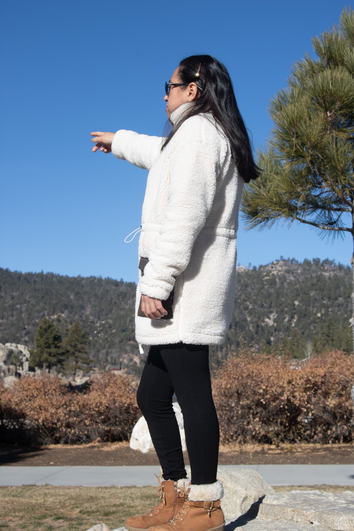 Te Verde Fleece Cream Colored Winter Coat