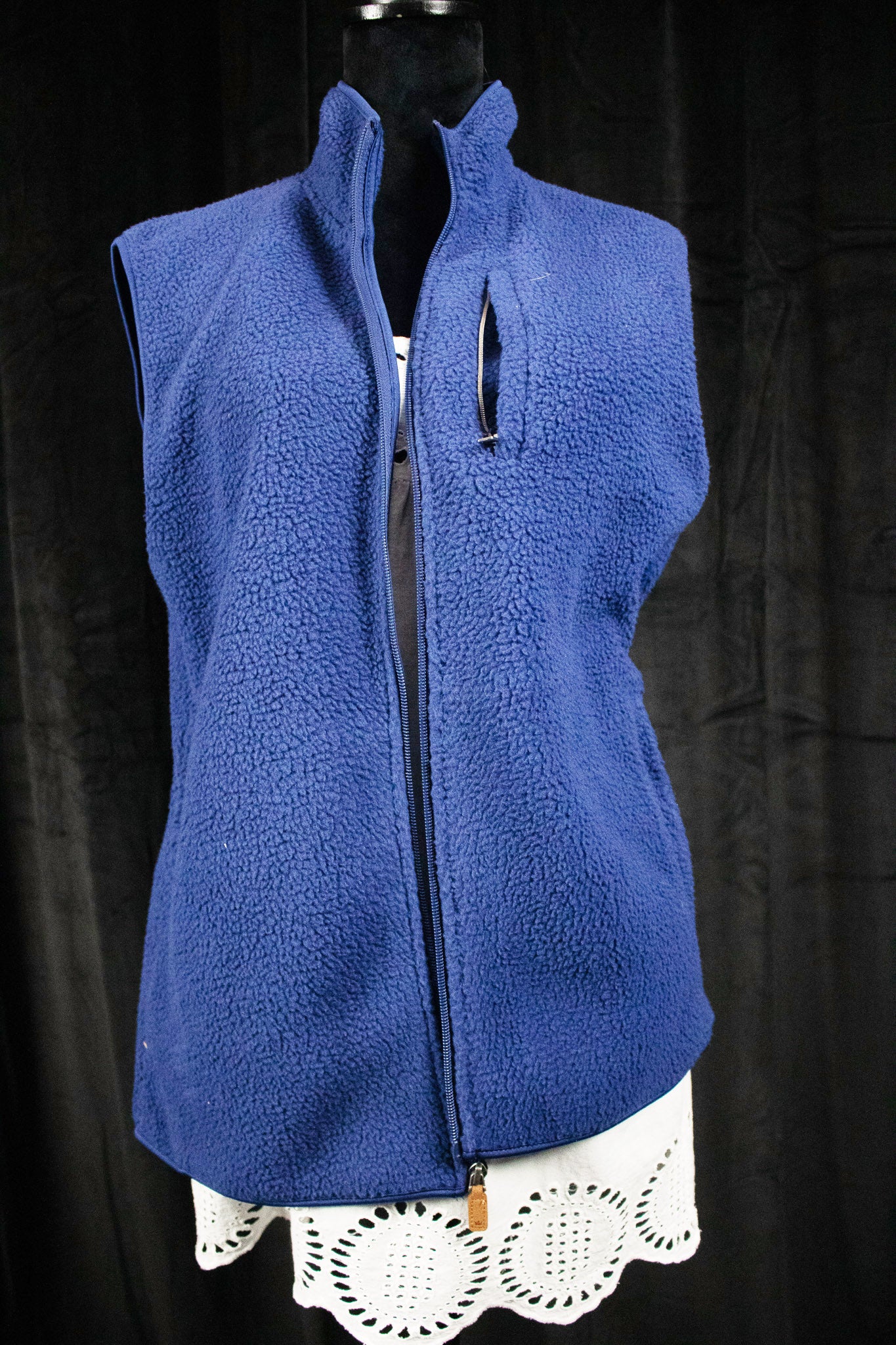 Crown & Ivy Sherpa Vest Blue Eve