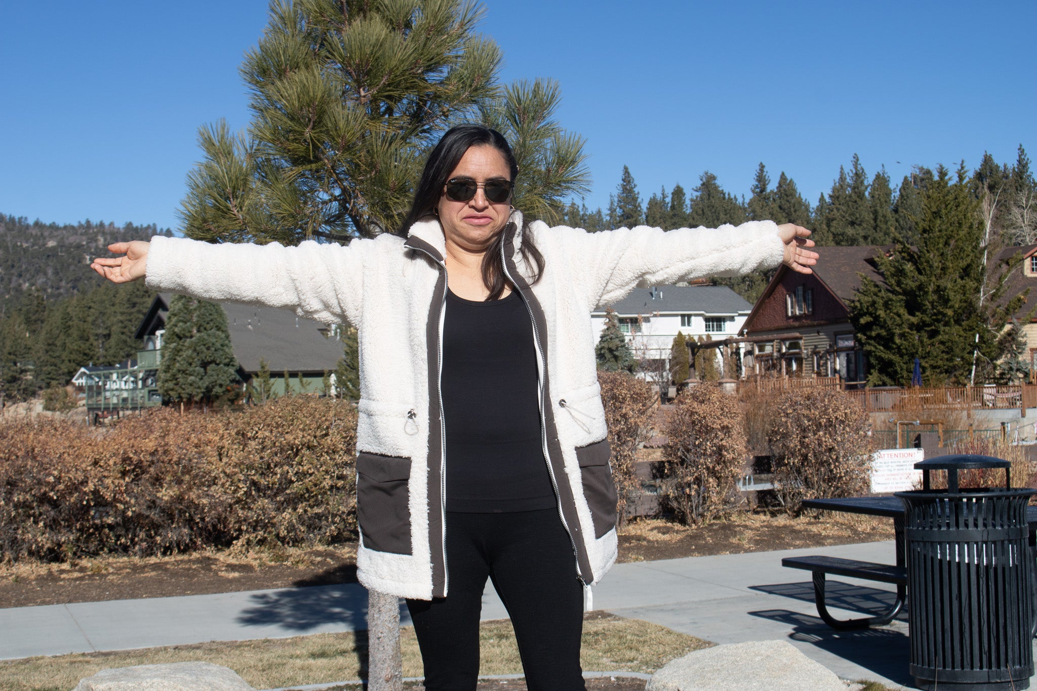 Te Verde Fleece Cream Colored Winter Coat