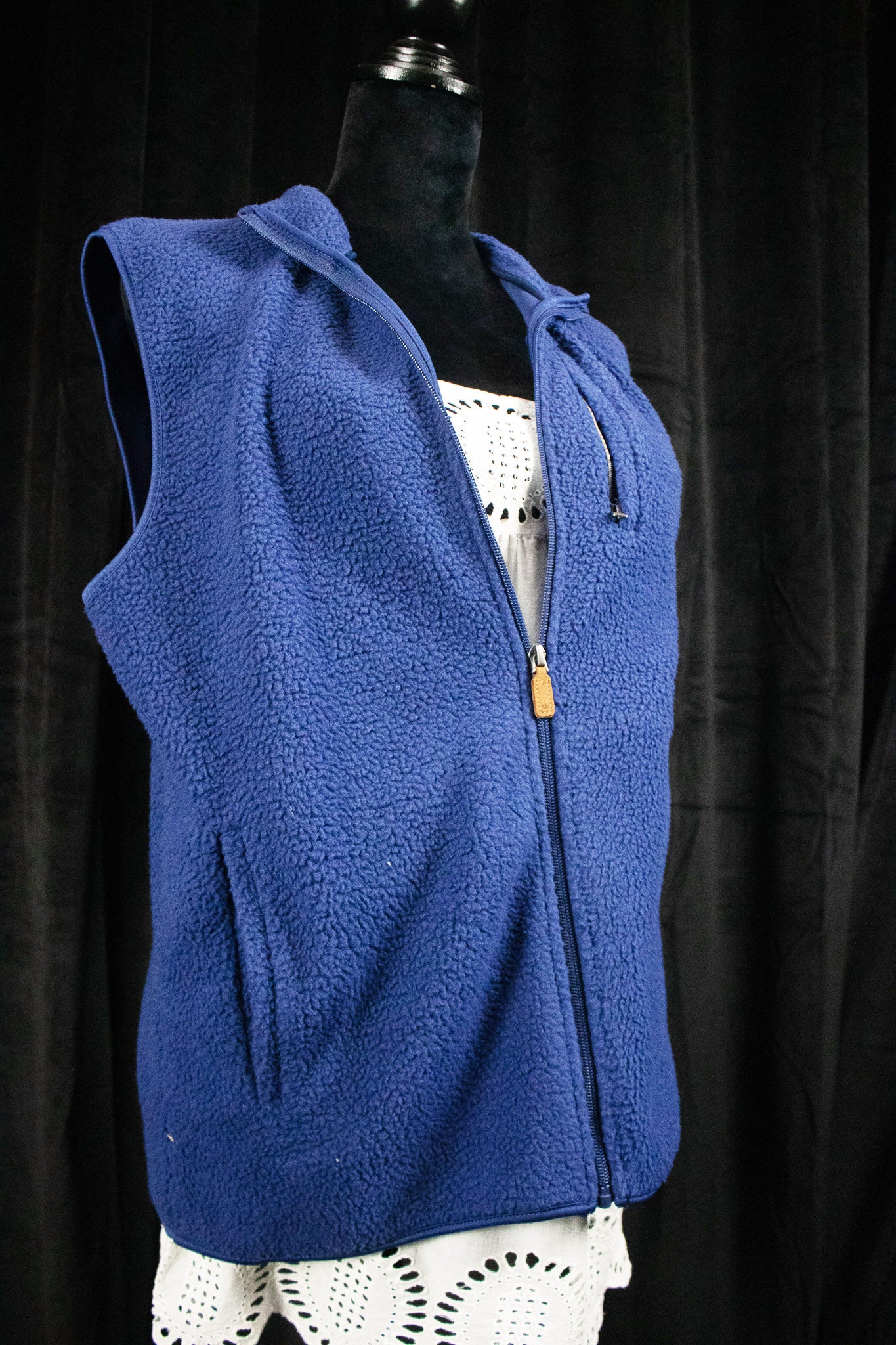 Crown & Ivy Sherpa Vest Blue Eve