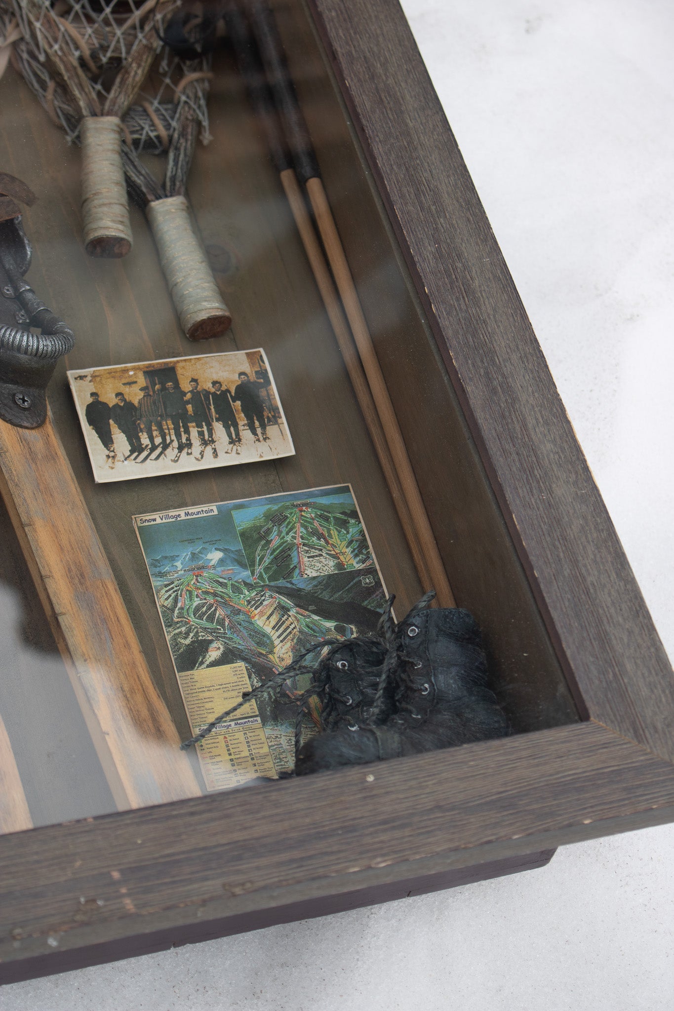 Curio Collection Skiing Model Windowpane with Certificate of Authenticity