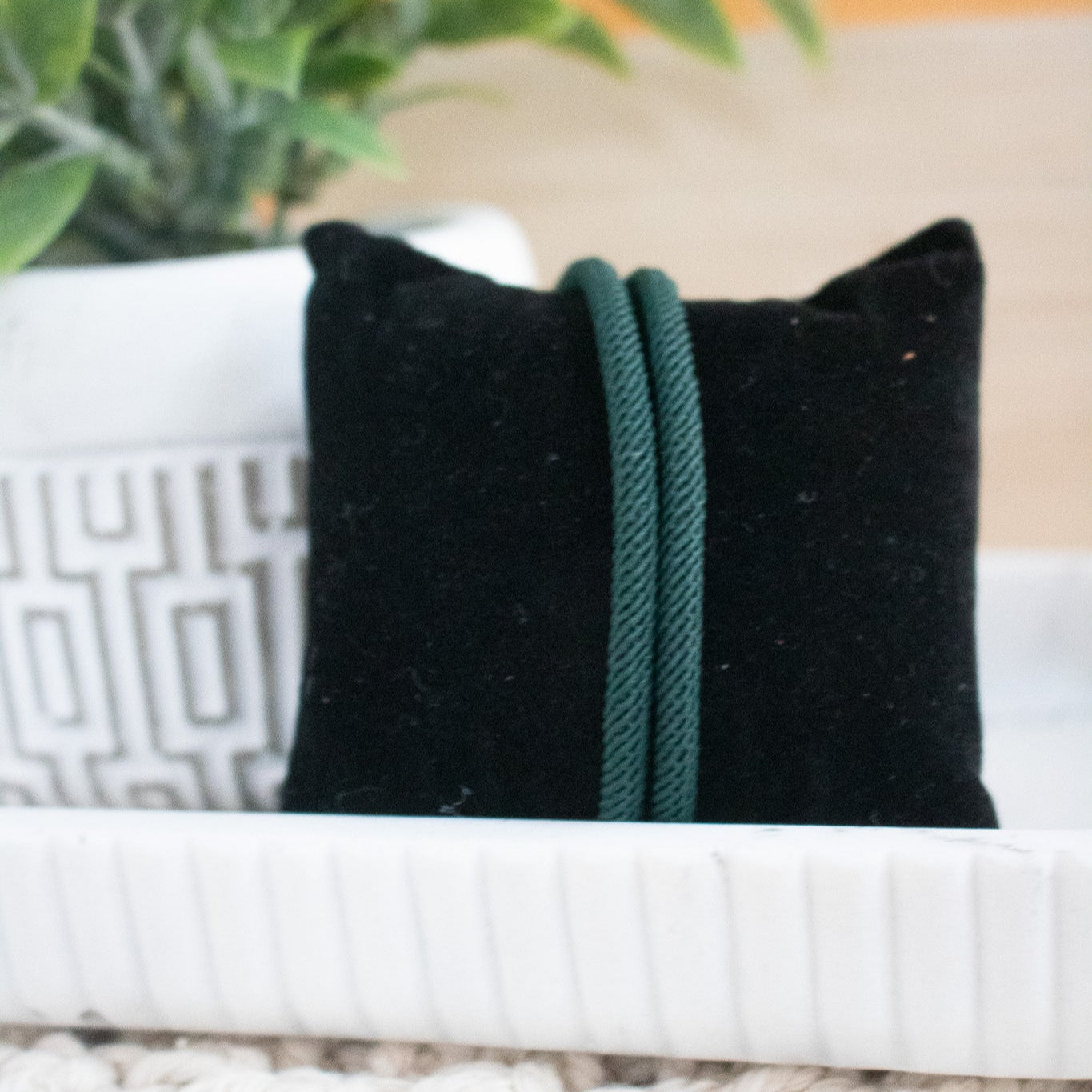 Green Heavy Duty Jute Cord Bracelet with Black Aluminum Clevis Bow Shackle