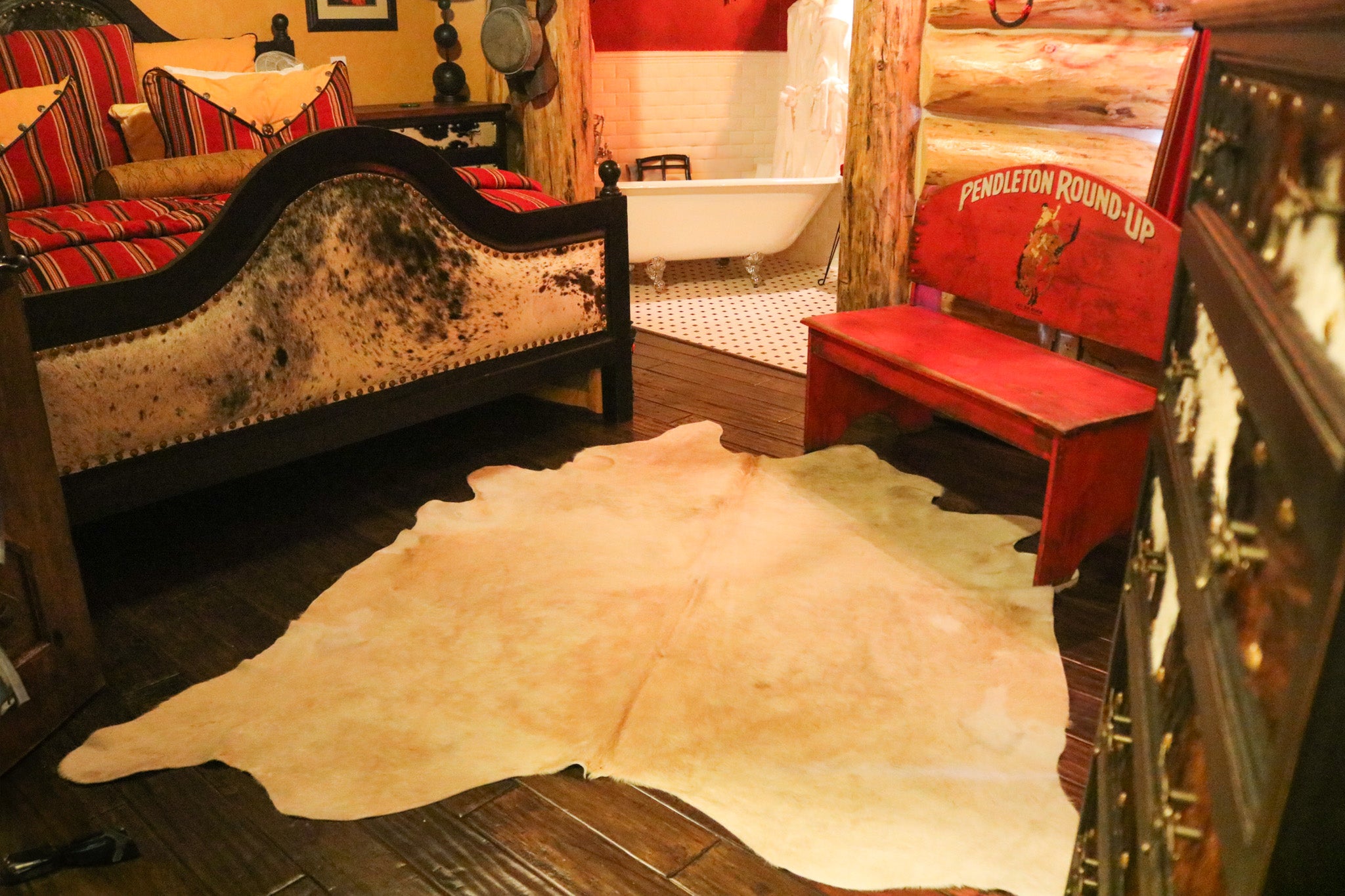 Eccentric White Cowhide Handcrafted in Brazil