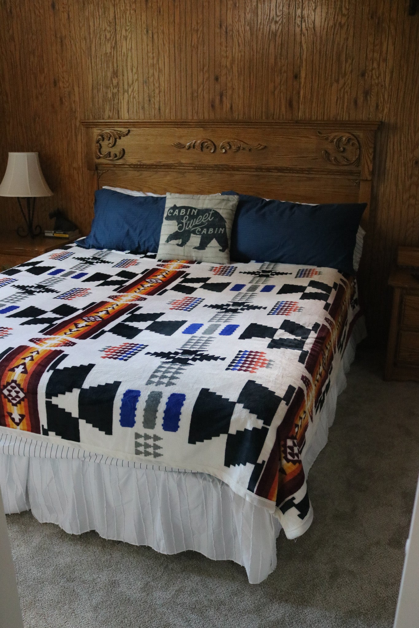 Plush Super Soft White Aztec Print King Blanket