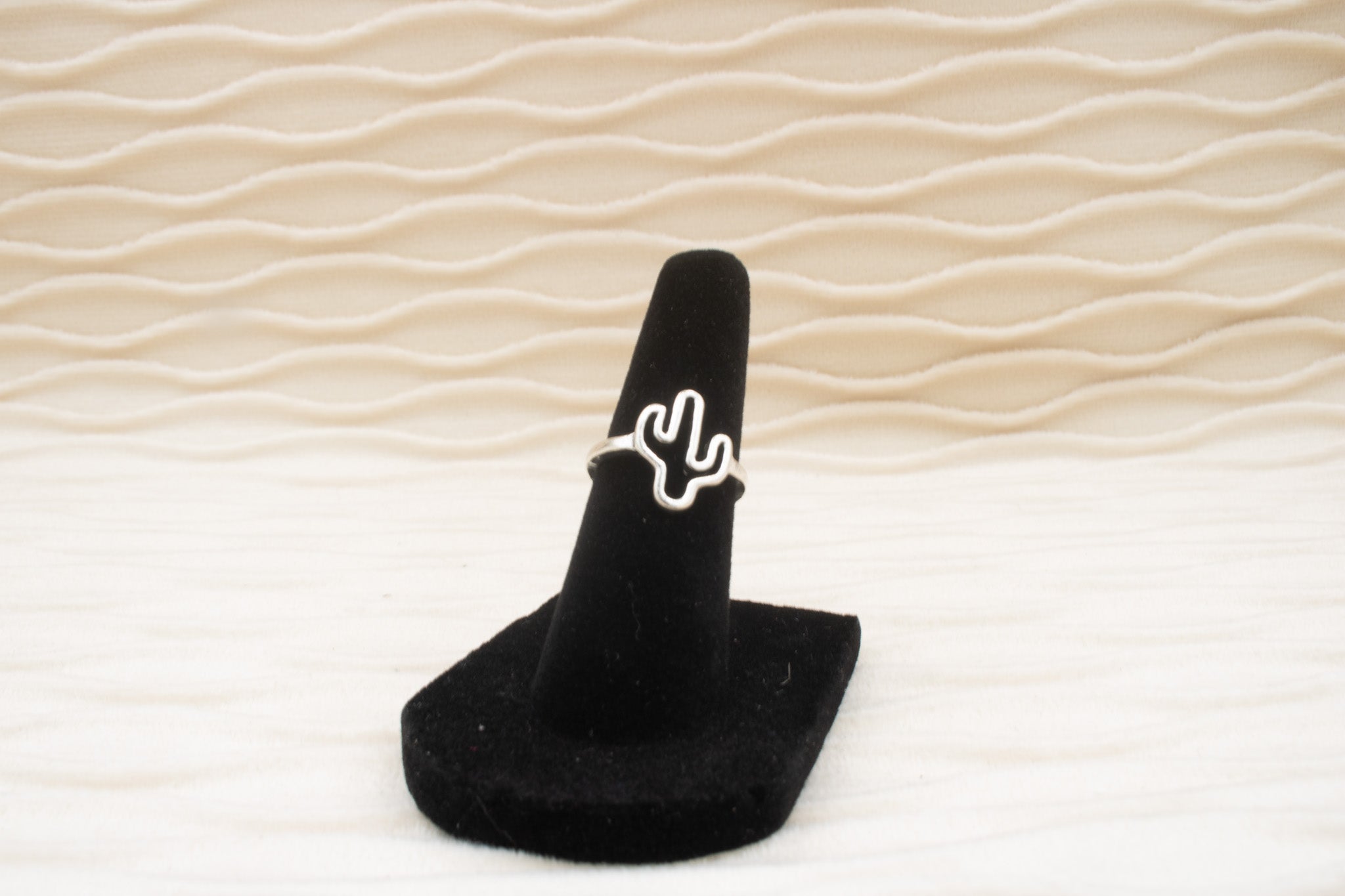 Silver Tone Cactus Ring Size 4.5