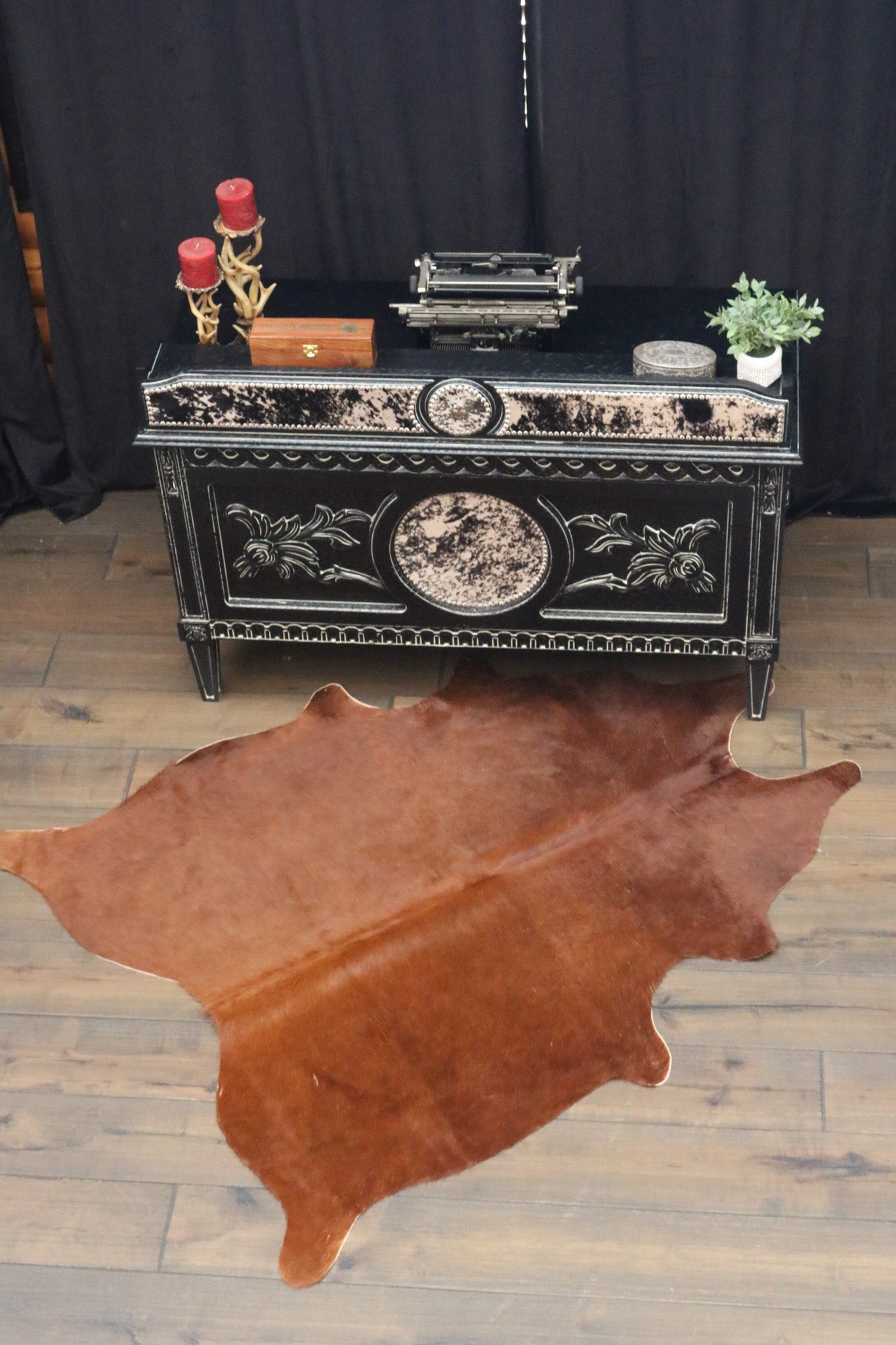 Sophisticated Rustic Brown Cowhide Handcrafted in Argentina