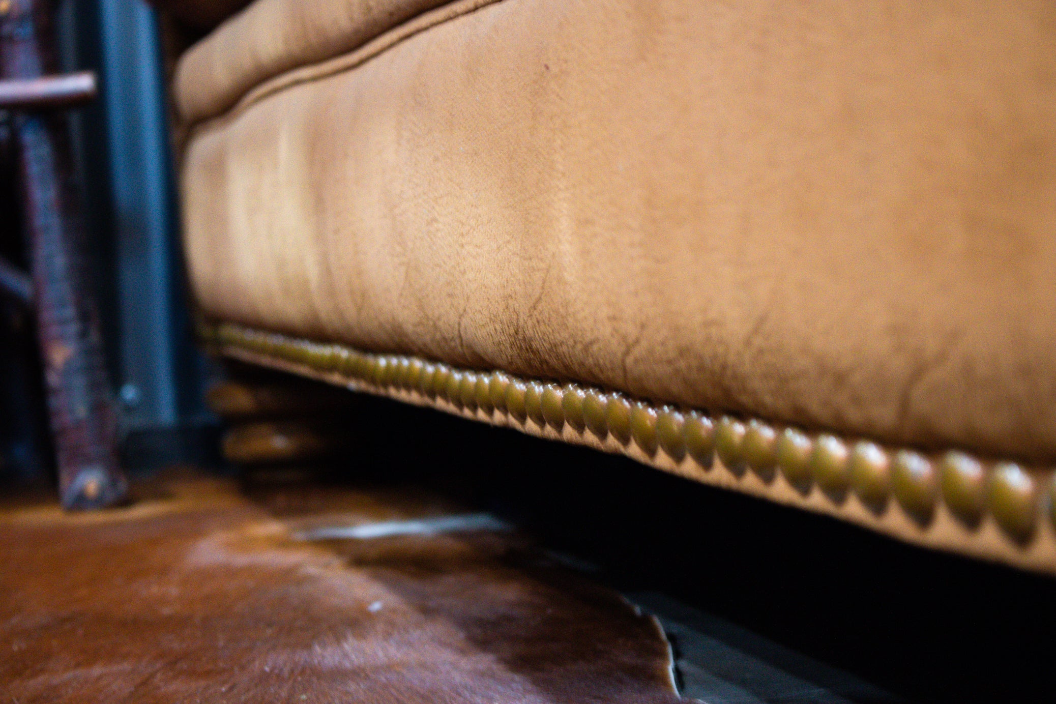 Stunning Couch with Interchangeable Cushion Designs