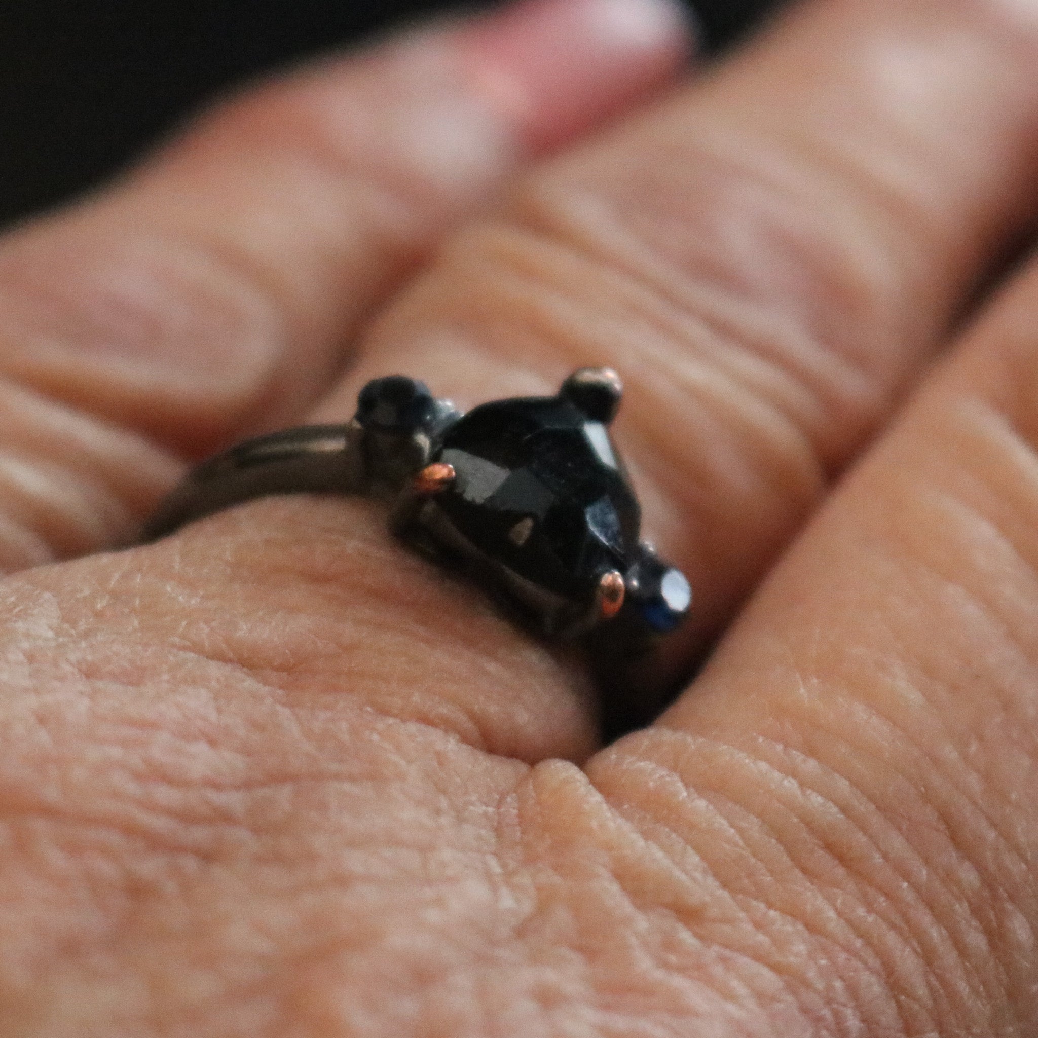 Black Zirconia Inlaid Zinc Alloy Women's Heart Charm Love  Promise Ring Size 6.5-NEEDS PHOTOS