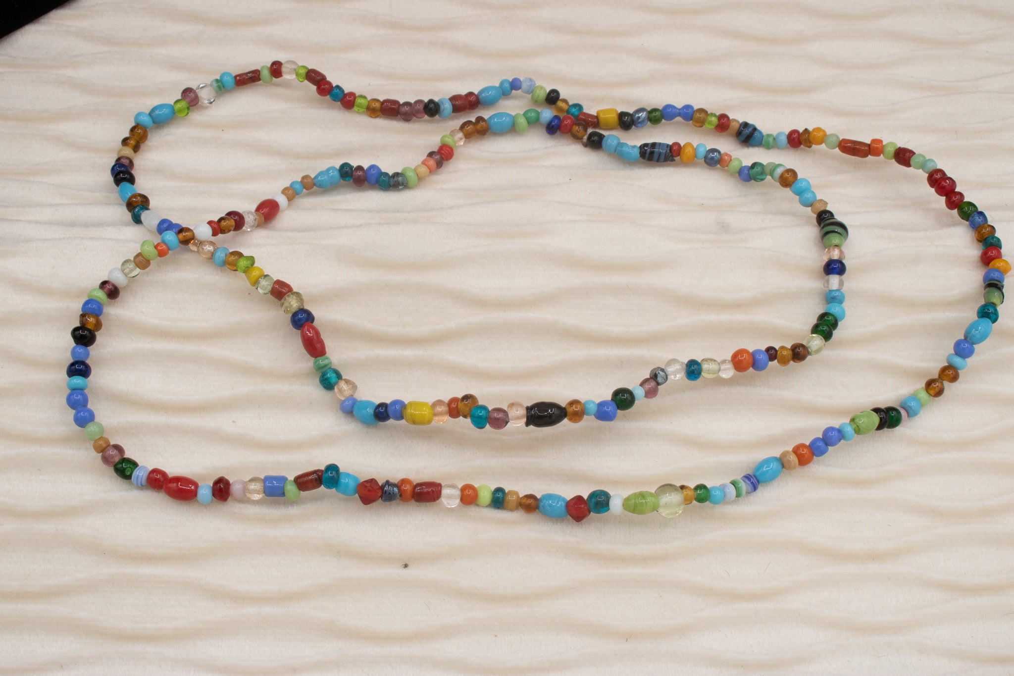 Wonderful Glass Beaded 19" Necklace