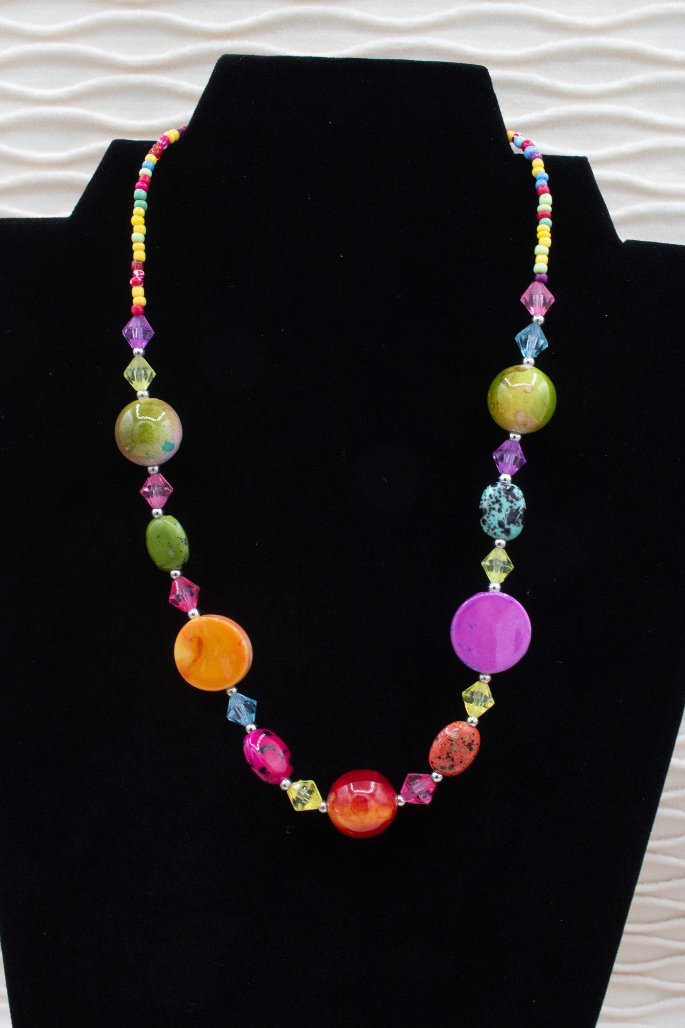 Irregular Multicolored Resin Beaded Necklace