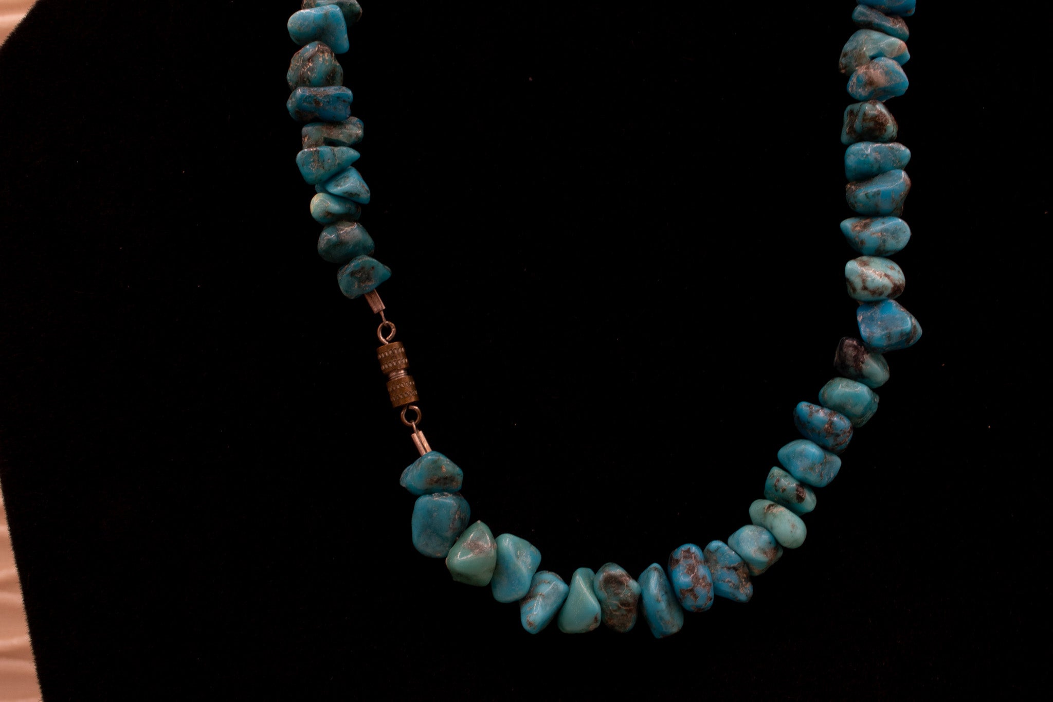 Turquoise Dyed Howlite Stone Choker Style Necklace