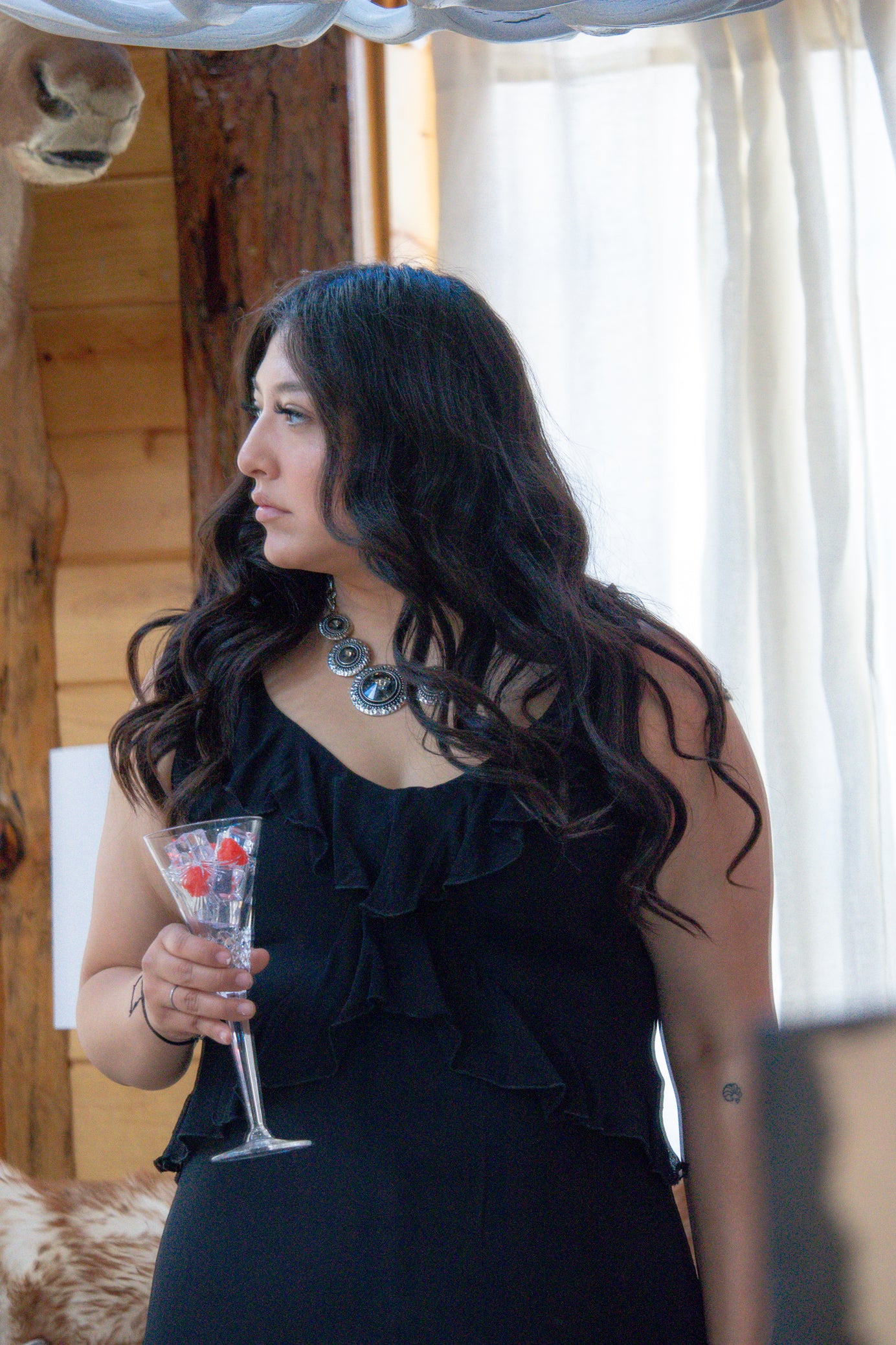 Tessuto Black Mid Length Dress With V - neckLine and Flowy Detail