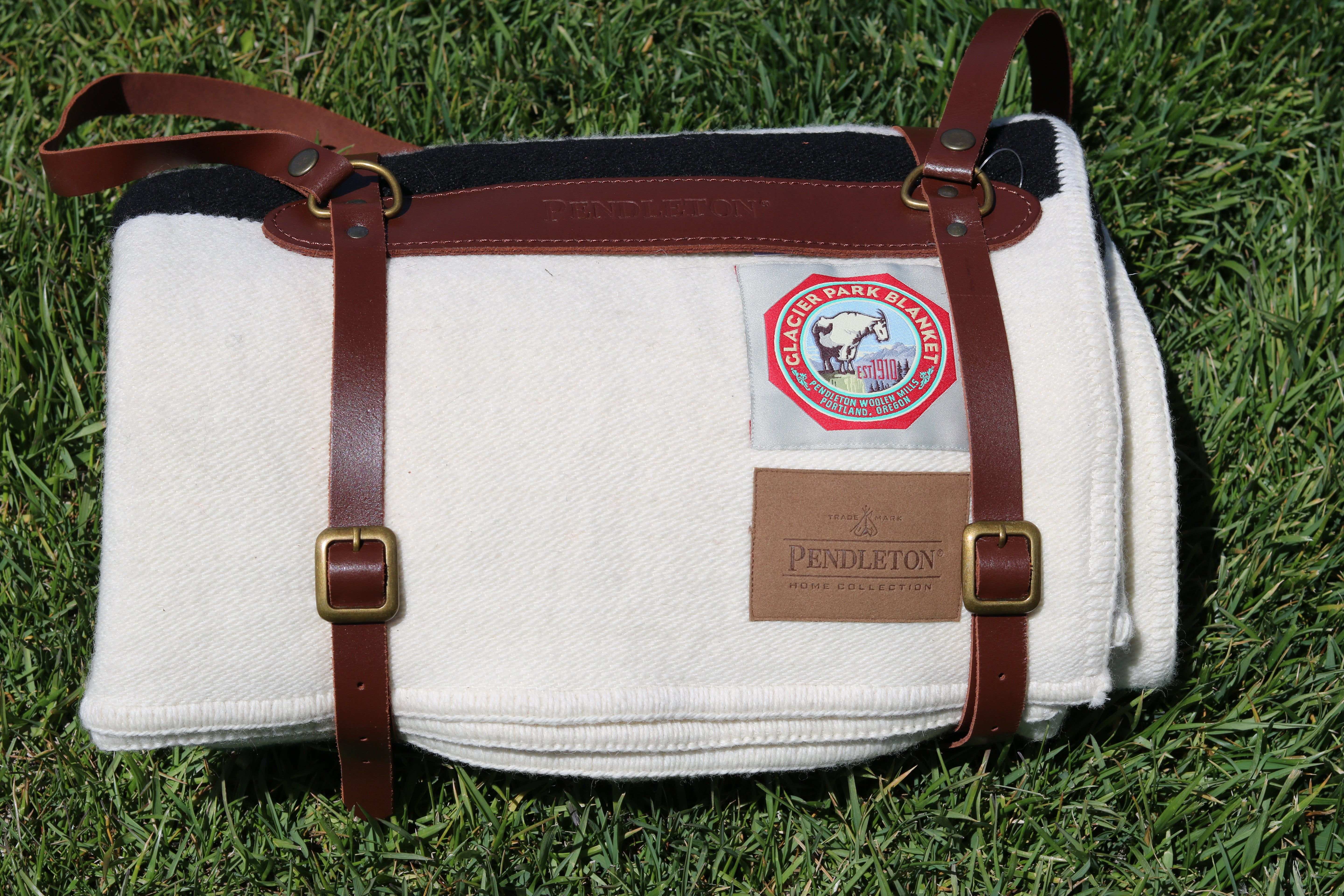 Pendleton National Park Throw Blanket with Leather Strap Acadia Classic Multi Color Stripes