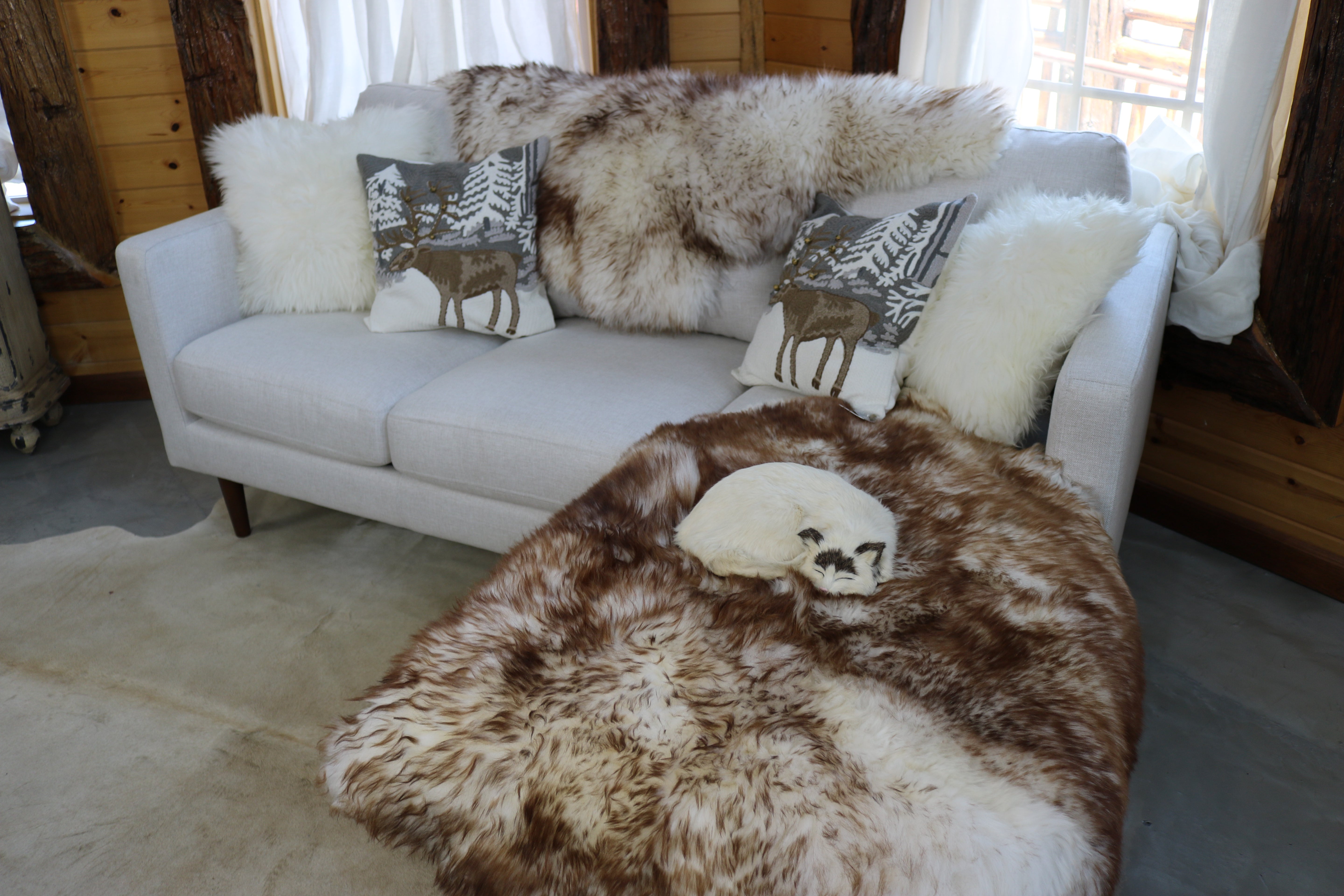 Beautiful Soft Cream White Couch with detachable Ottoman