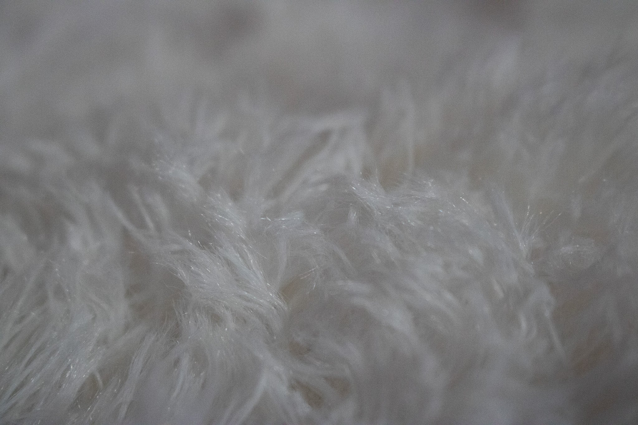 YUSOKI Double Layered Faux Fur Throw Blanket – Cream White, 50" x 60"