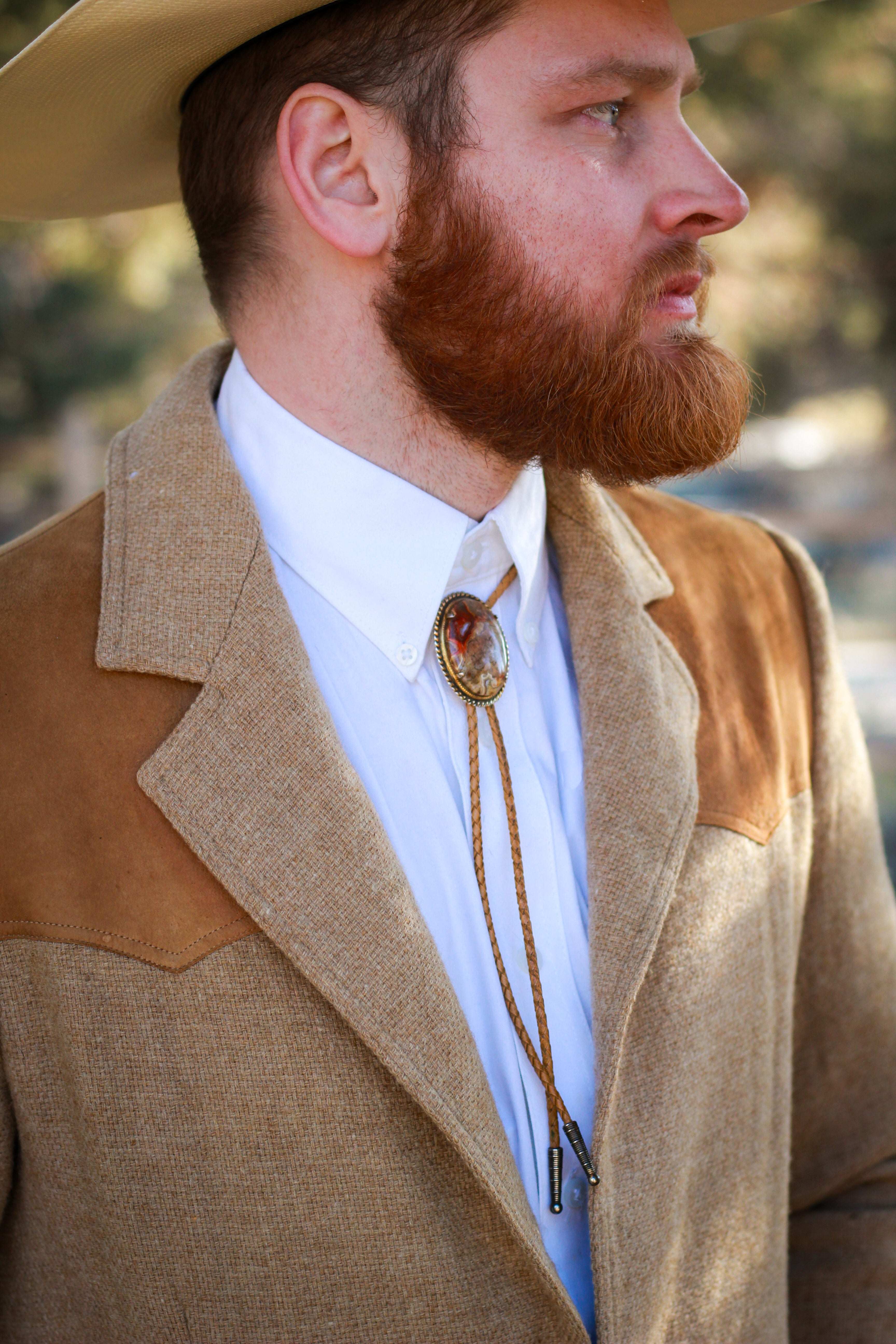 Native American Agate Gemstone Bolo Tie