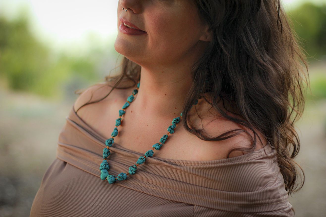 Navajo Turquoise Nugget Beaded Necklace 16" Long