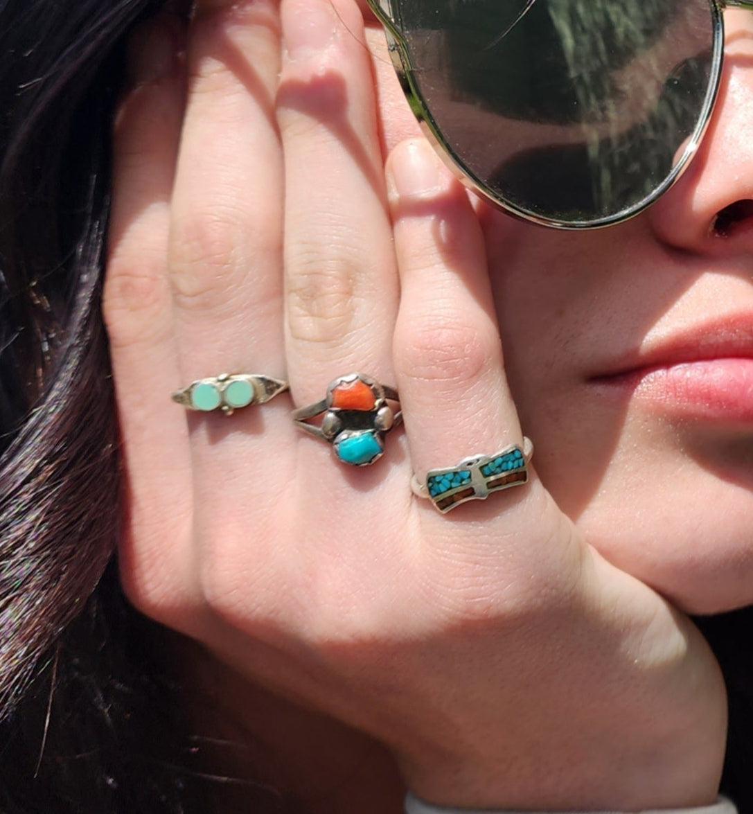 Vintage Navajo Fox Turquoise Coral Gemstones Split Band Ring Size 5