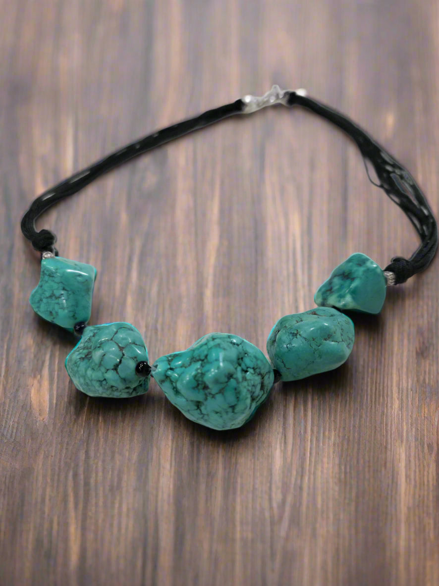 Turquoise Dyed Howlite Stone Necklace