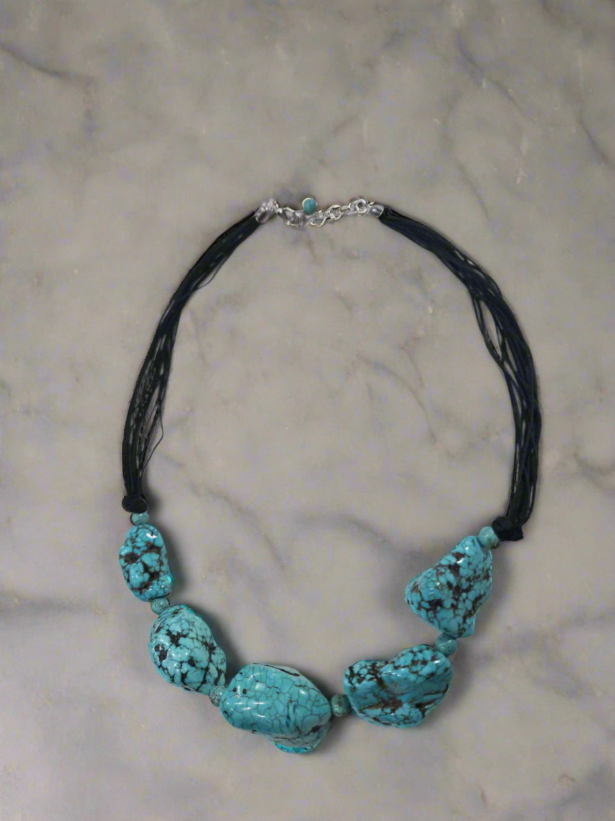 Turquoise Dyed Howlite Stone Necklace