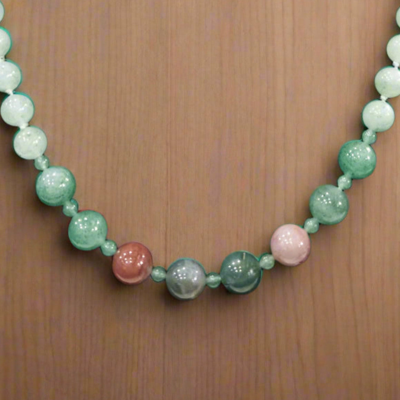 Beautiful Agate Stone Beaded Necklace