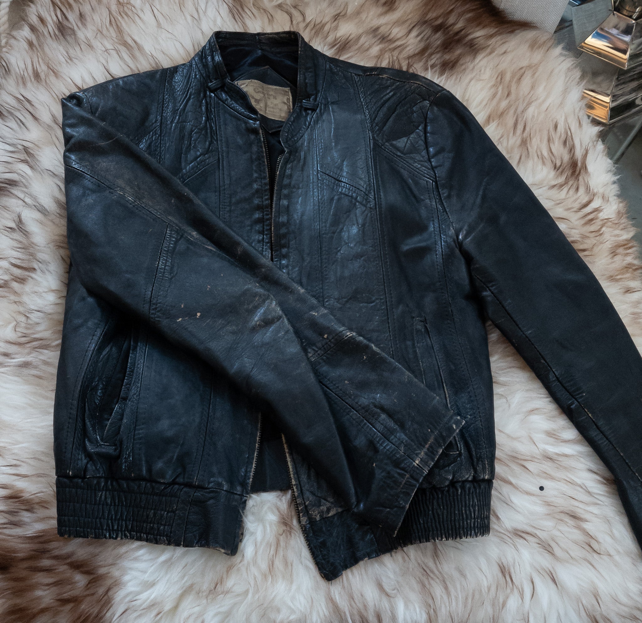 Chevy's Vintage Black Leather Jacket – Motorcycle Style, Made in Mexico.