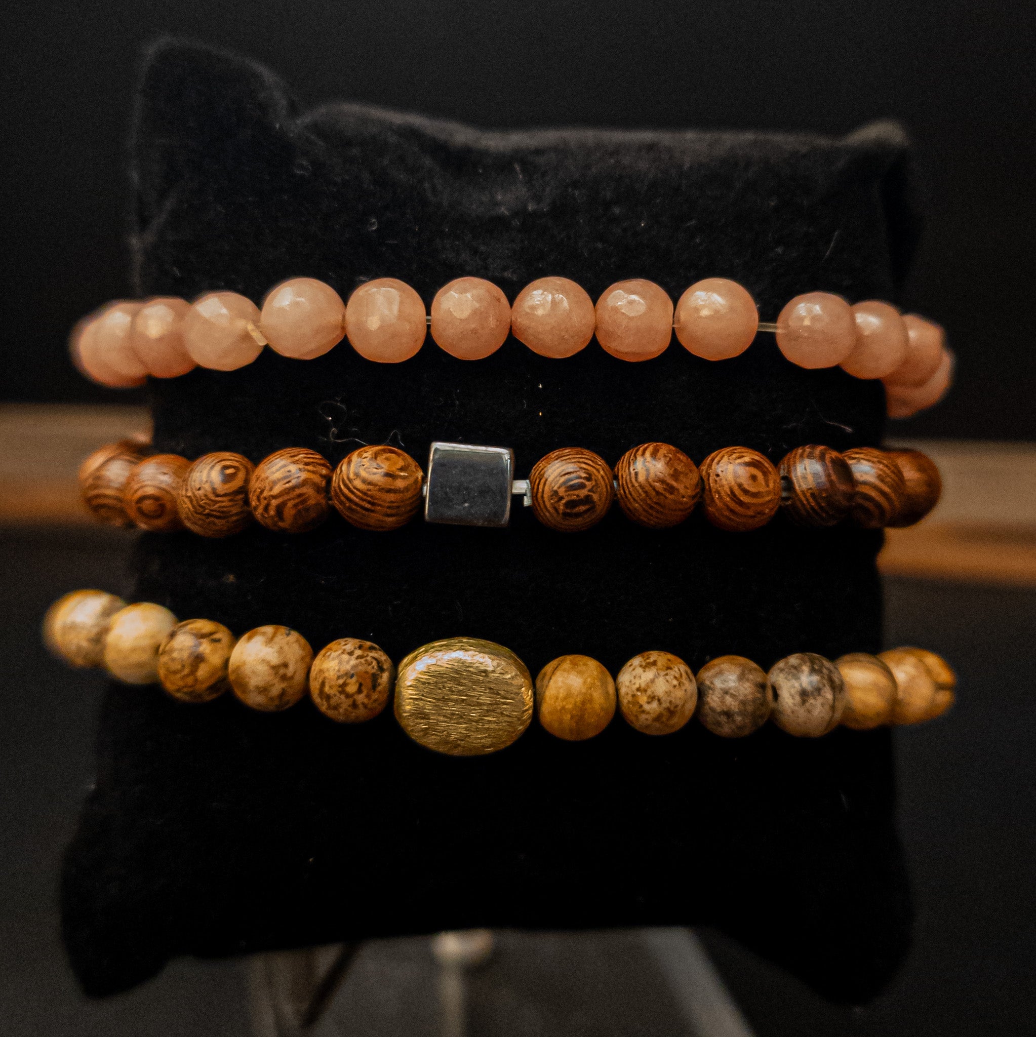 Stretch Bracelet With Wooden Beads