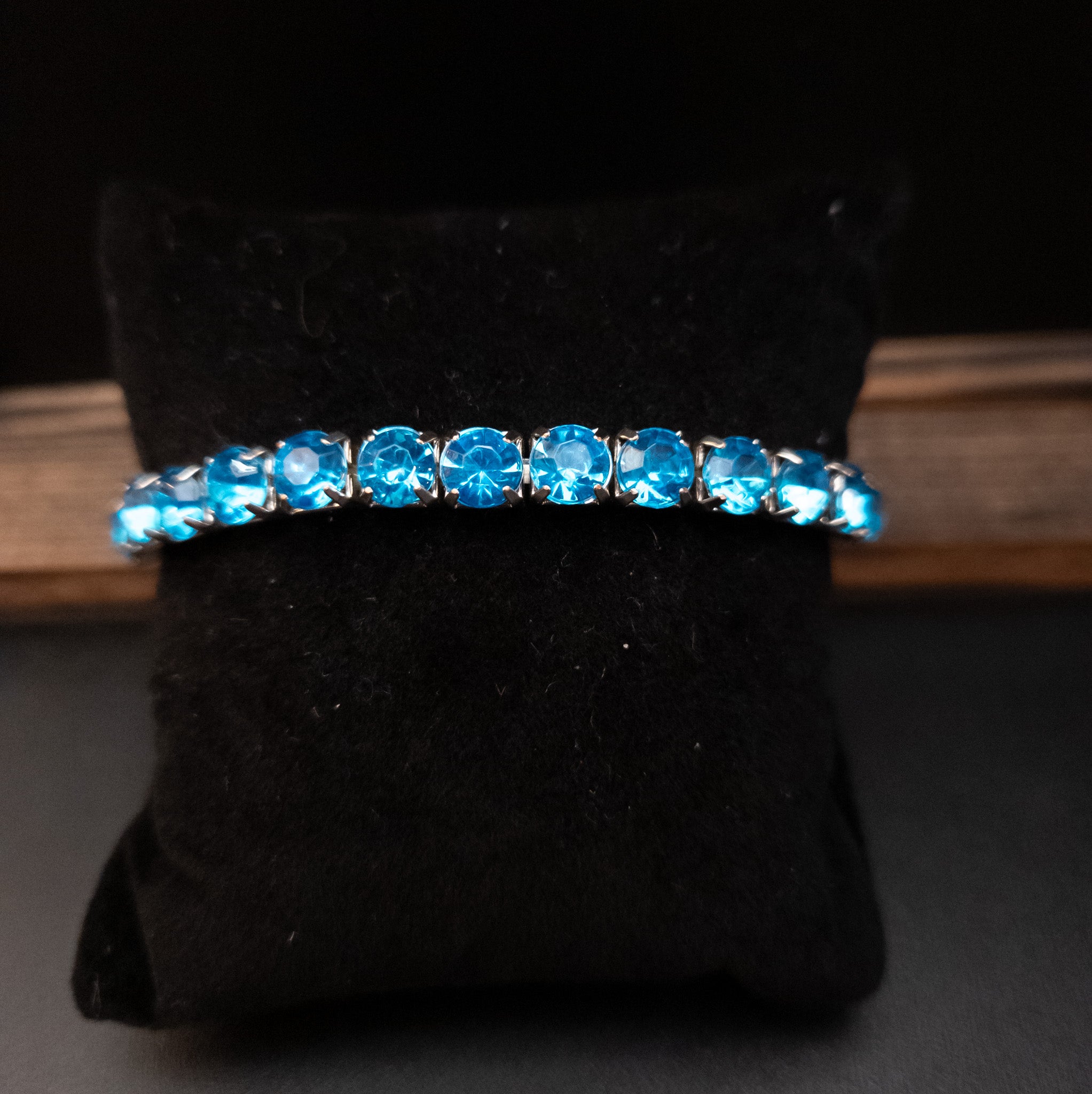 Silver Plated Aqua Blue Rhinestone Strech Bracelet