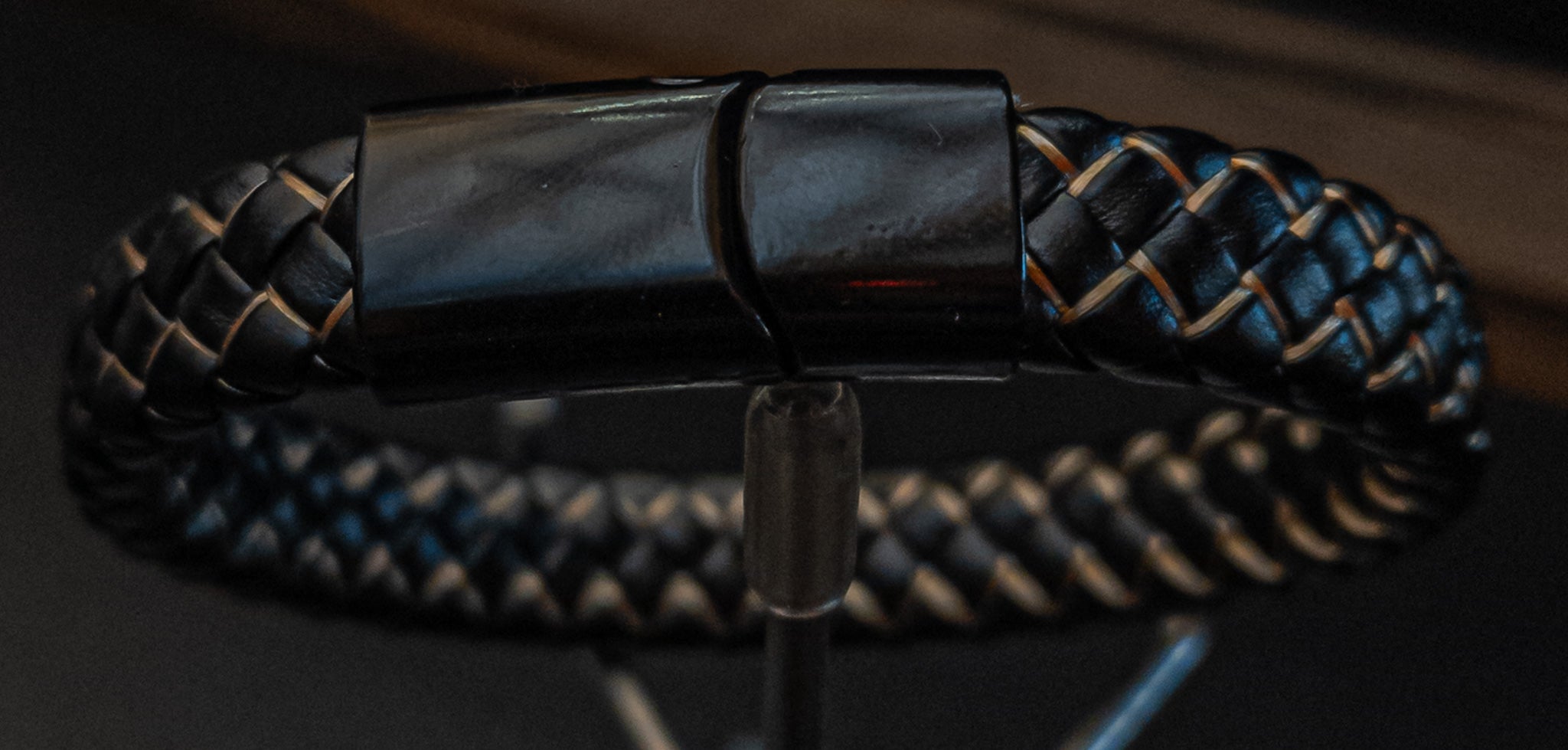 Diamond Tuck Design Bracelet with Magnetic Closure