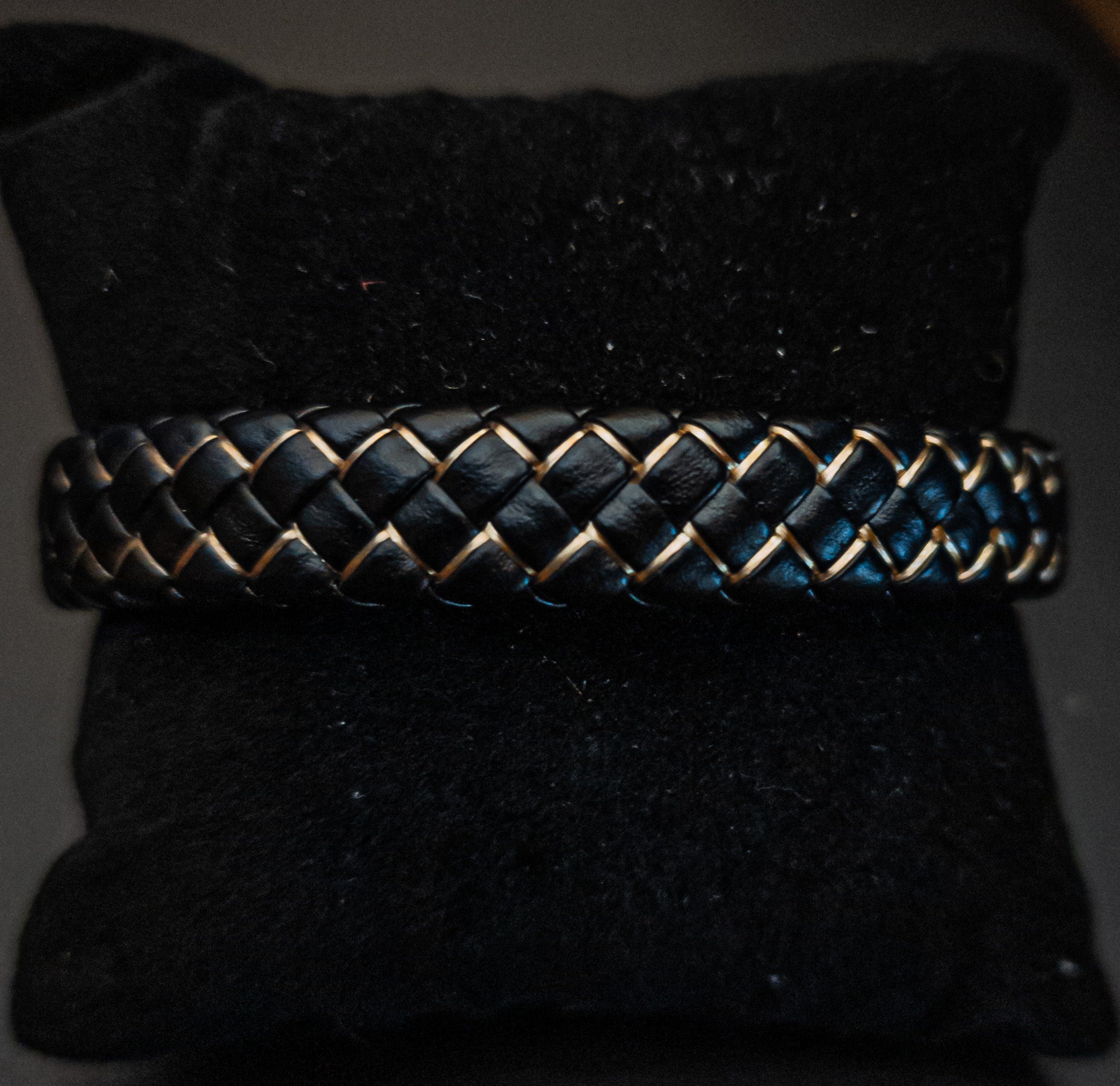 Diamond Tuck Design Bracelet with Magnetic Closure
