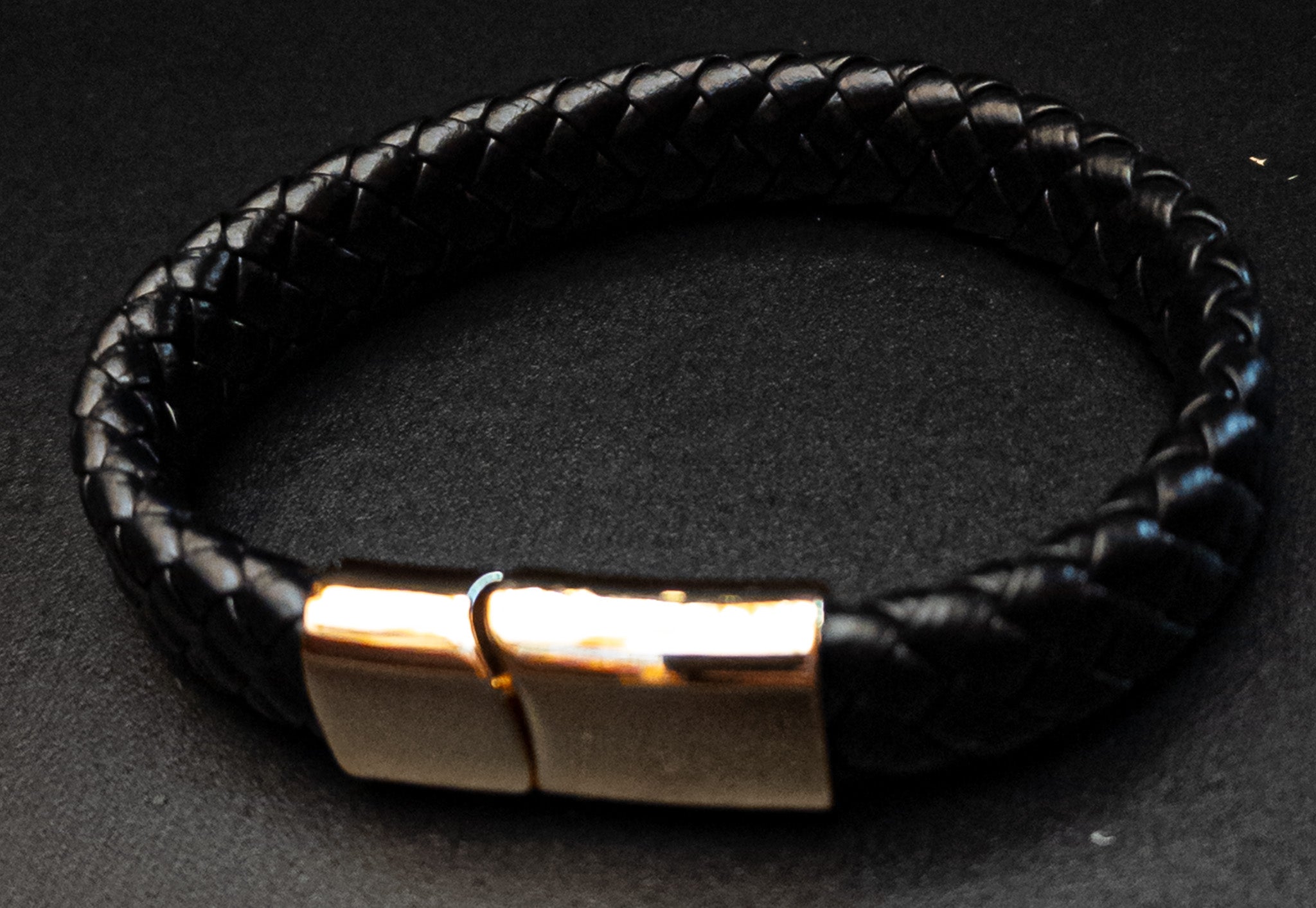 Diamond Tuck Design Bracelet with Magnetic Closure