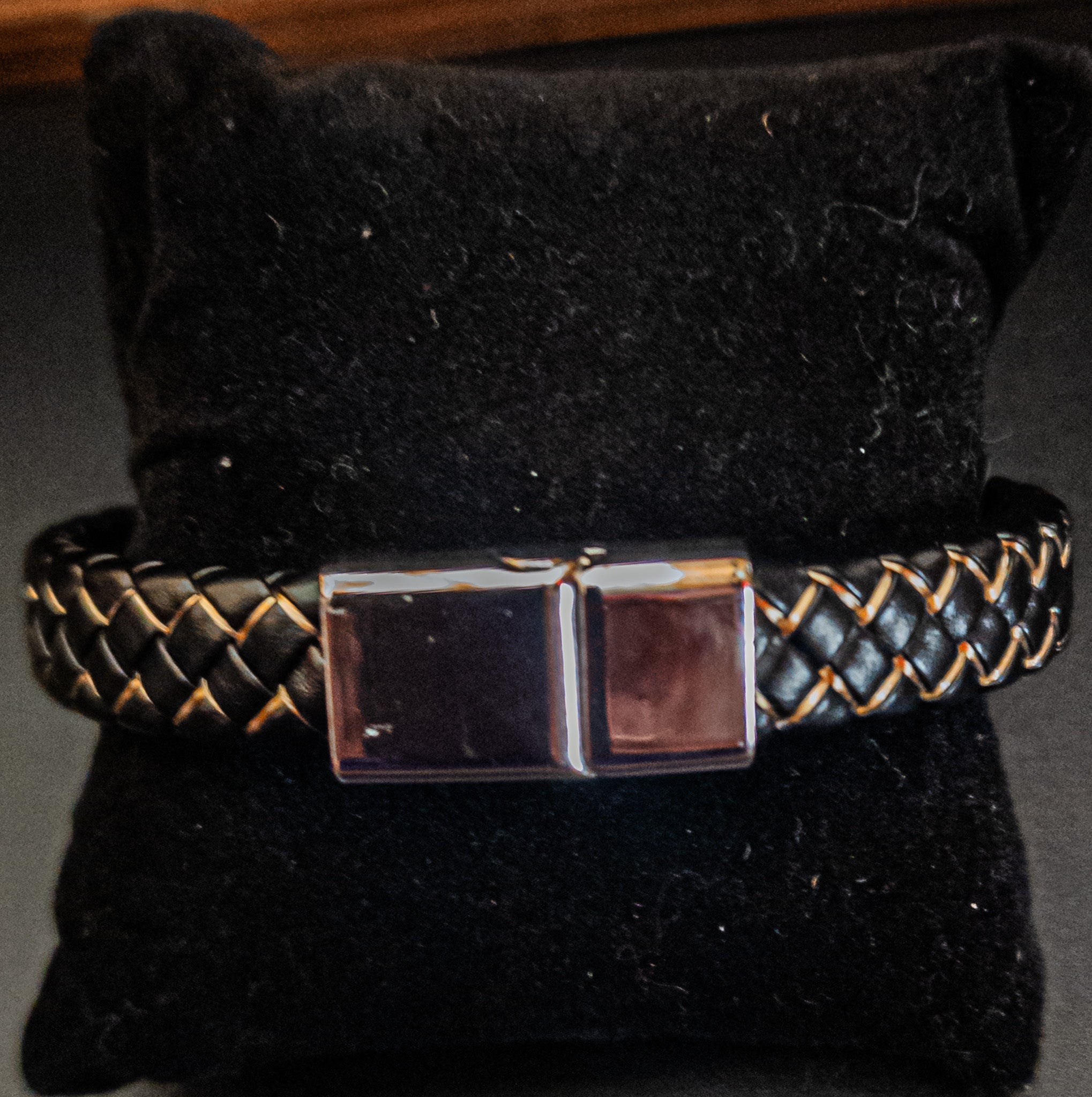 Diamond Tuck Design Bracelet with Magnetic Closure