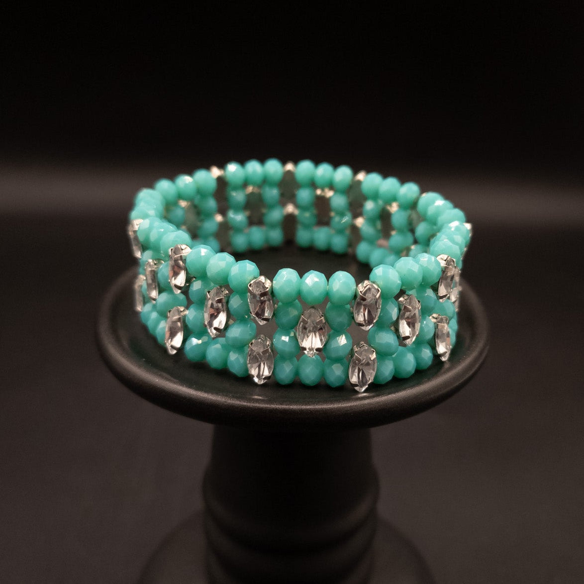 Charming Sky-Blue Beaded Stretch Bracelet Adorned with Rhinestones