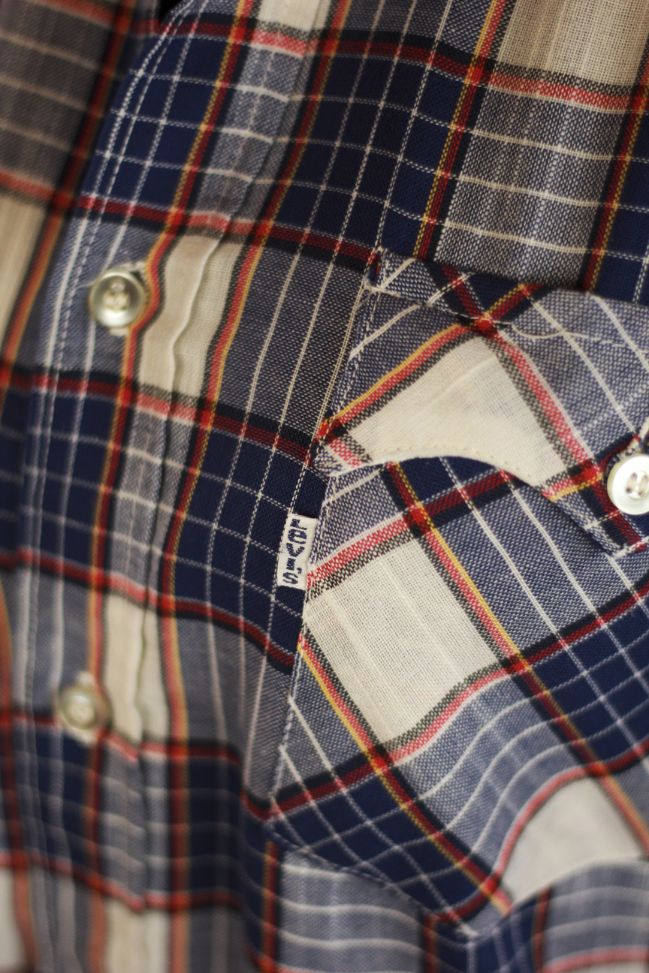 Levi's White, Blue and Red Plaid Button Up