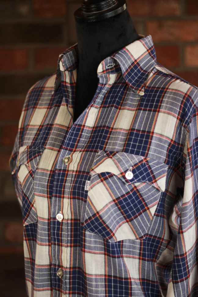 Levi's White, Blue and Red Plaid Button Up